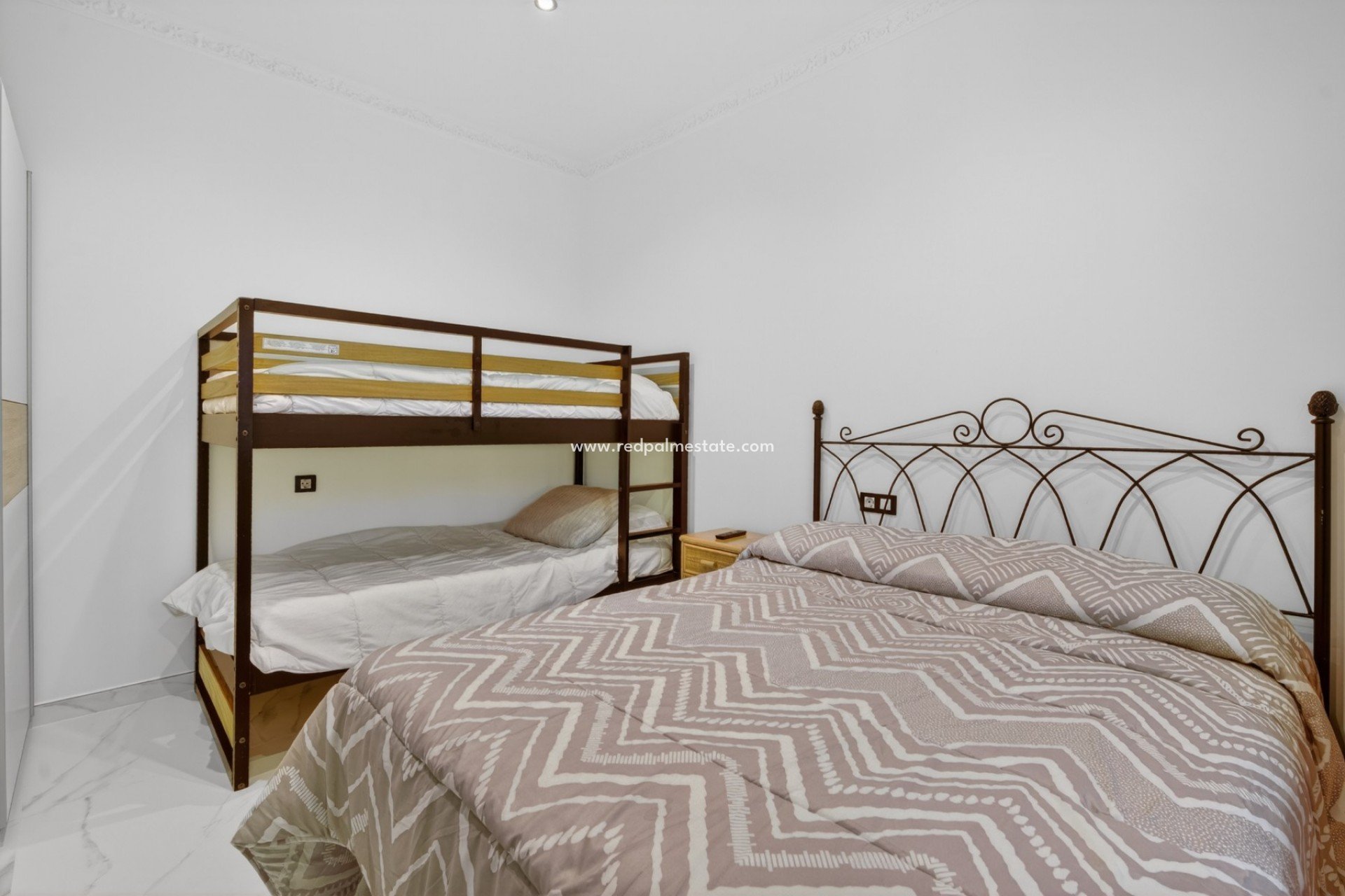 Resale - Villa -
El Altet - San Francisco de Asis