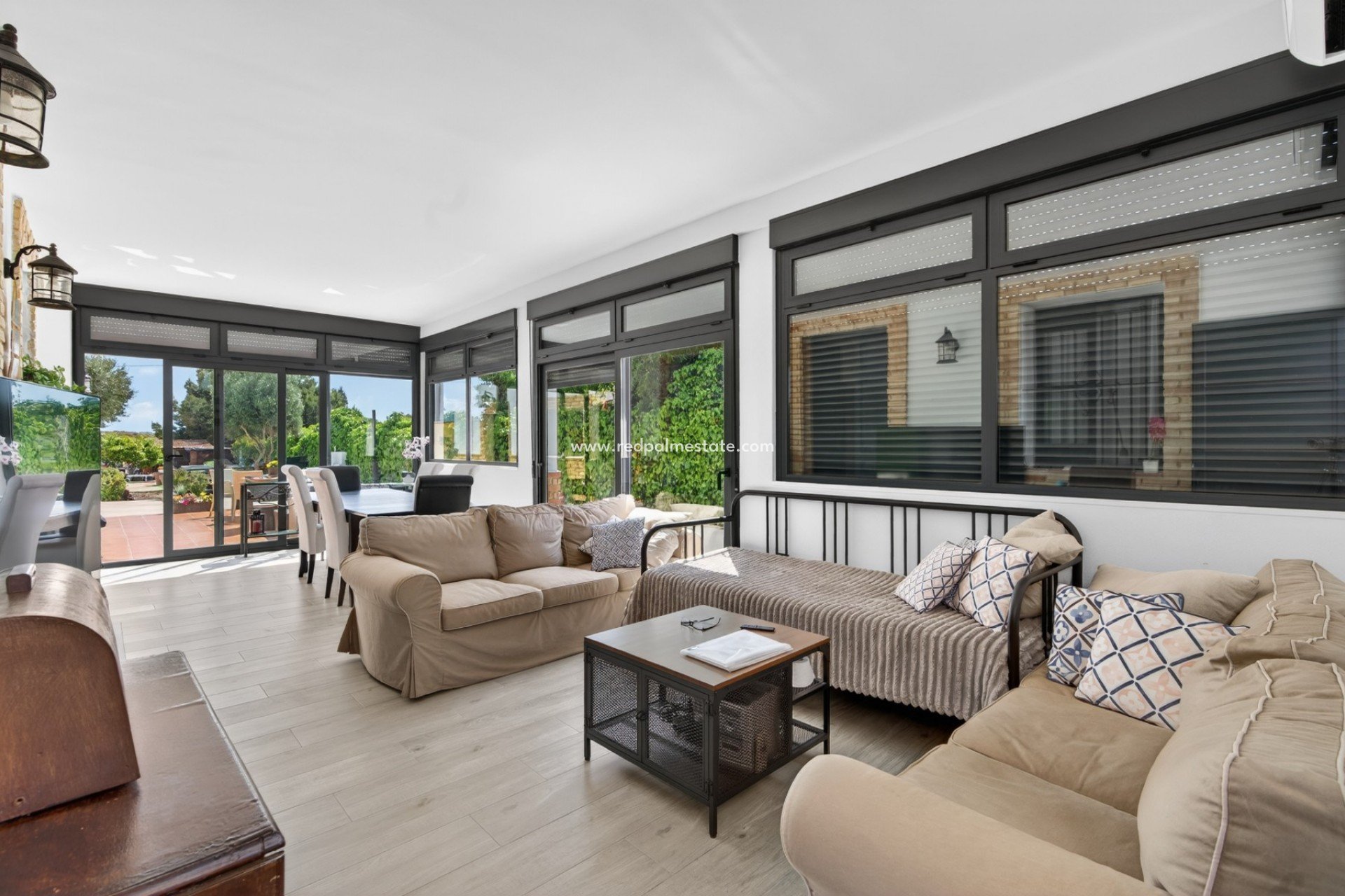 Resale - Villa -
El Altet - San Francisco de Asis