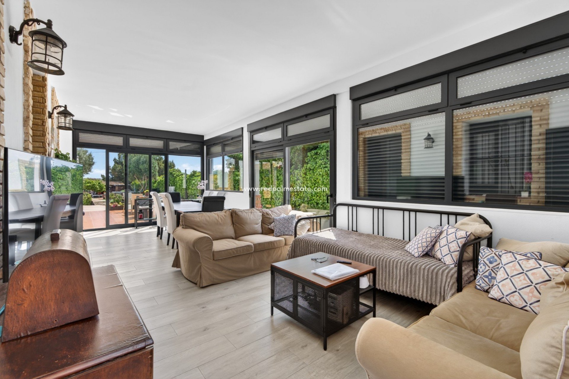 Resale - Villa -
El Altet - San Francisco de Asis