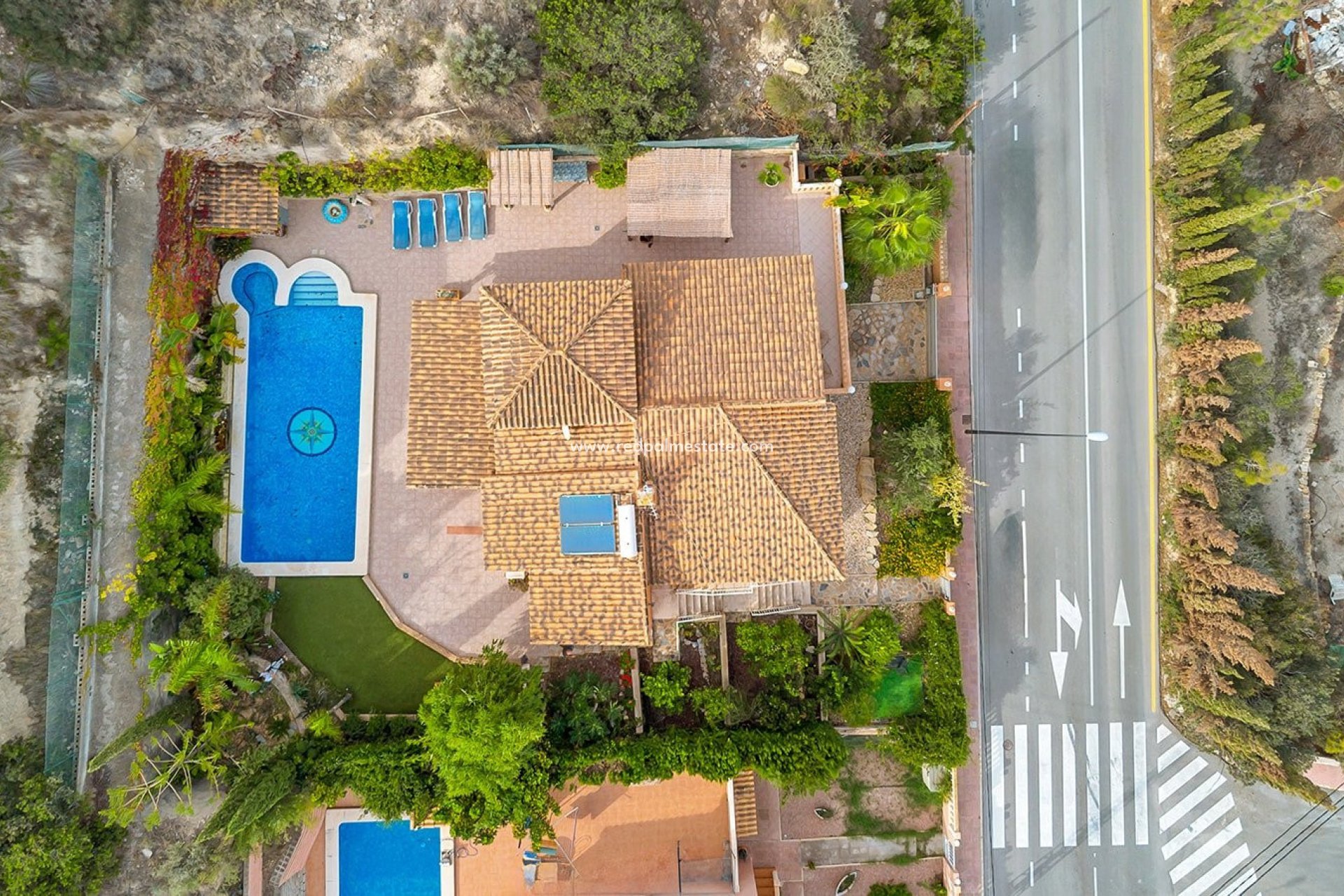 Resale - Villa -
El Campello - Costa Blanca