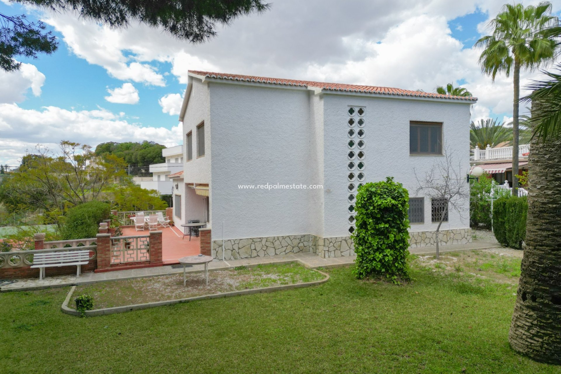 Resale - Villa -
El Campello