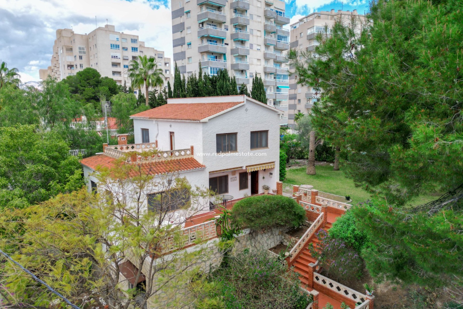 Resale - Villa -
El Campello