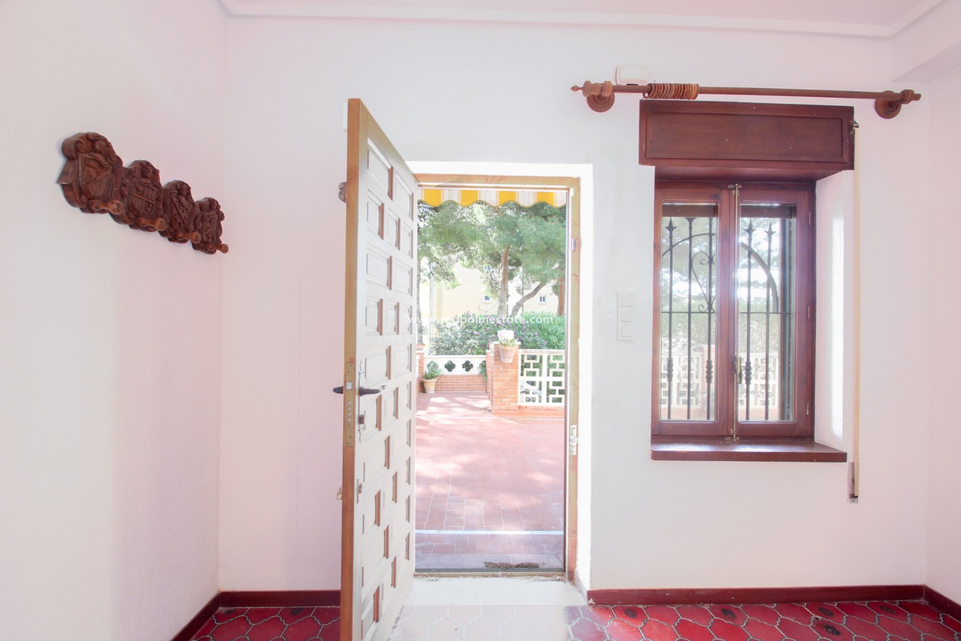 Resale - Villa -
El Campello