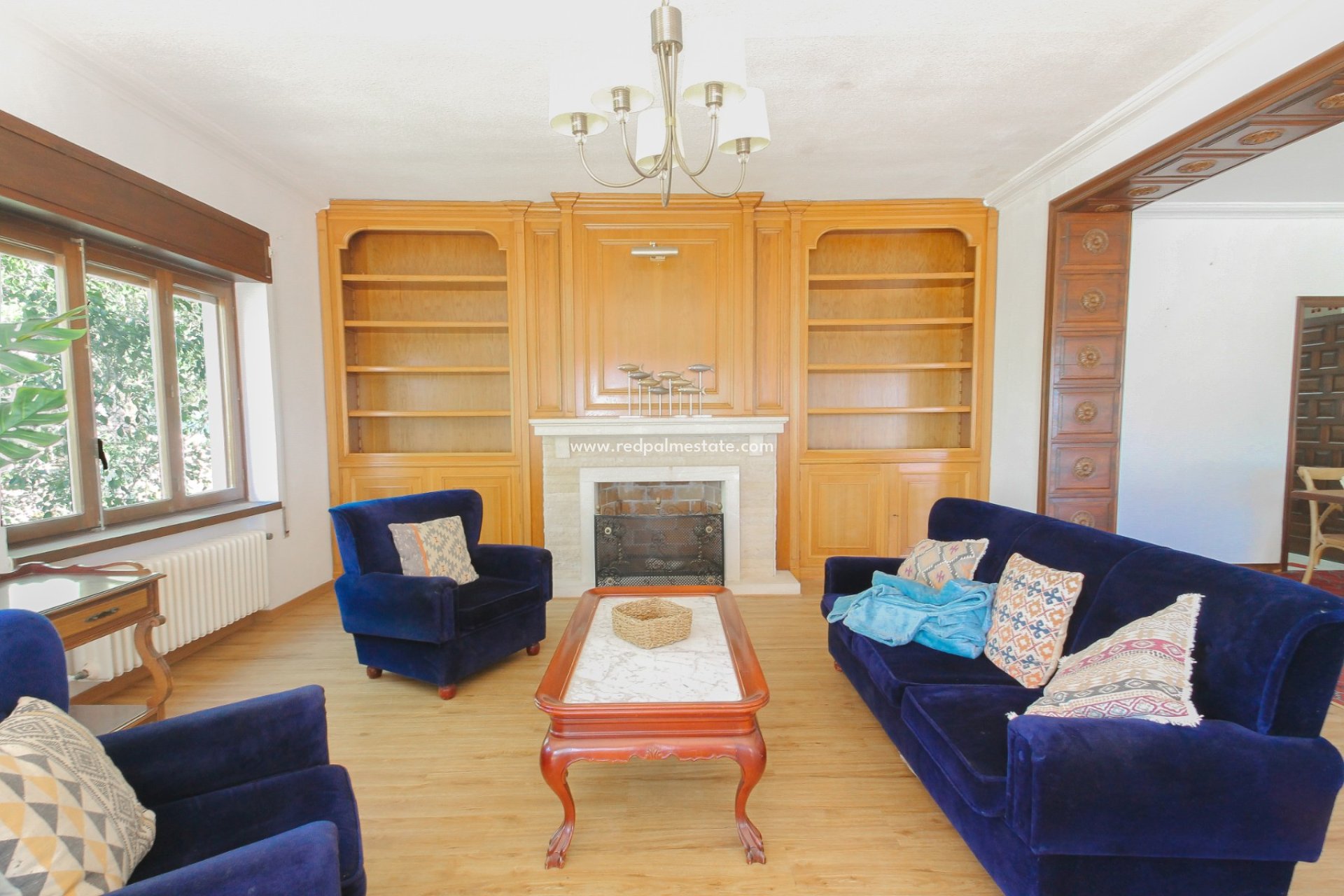 Resale - Villa -
El Campello