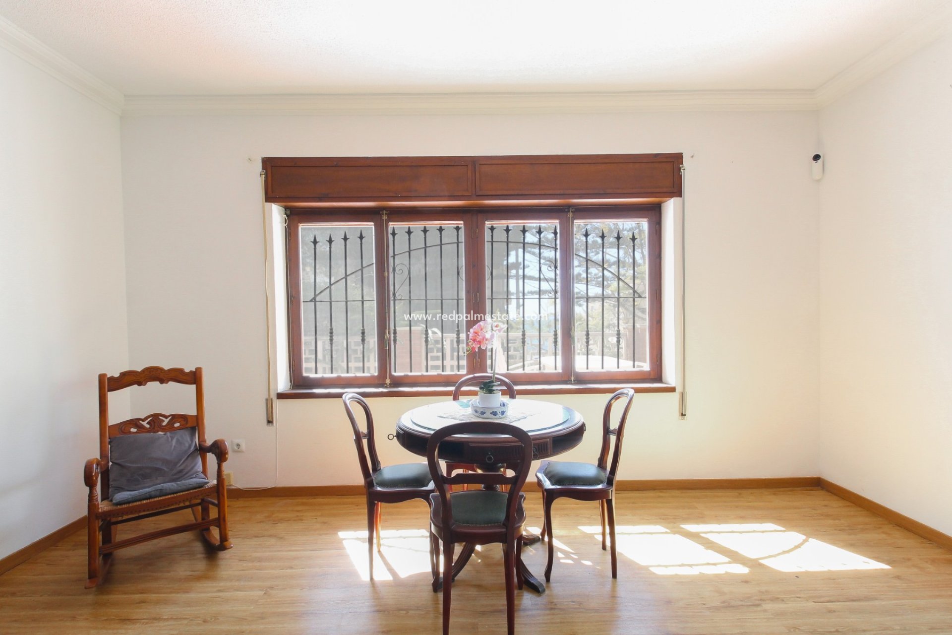 Resale - Villa -
El Campello