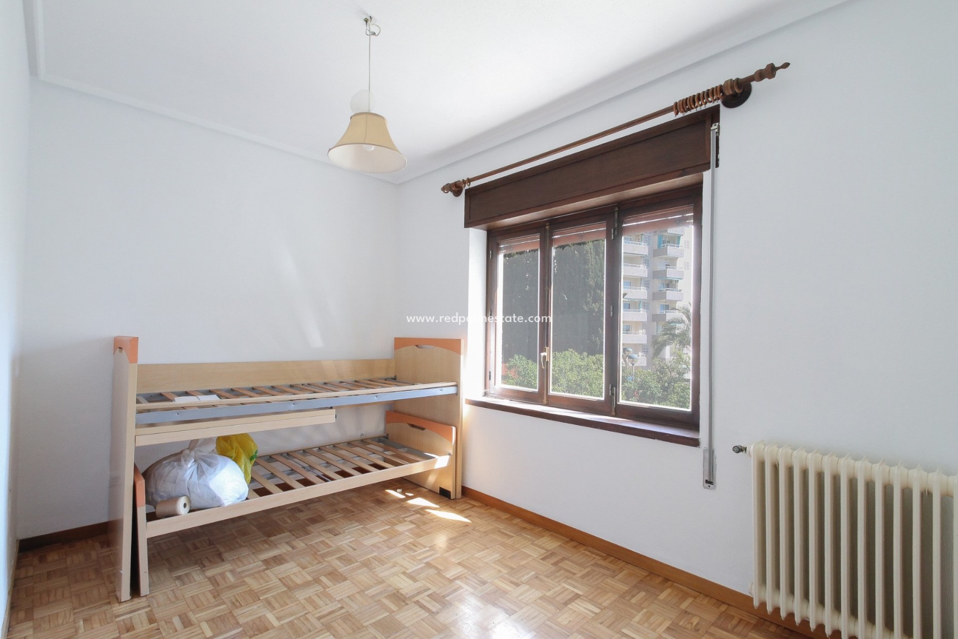 Resale - Villa -
El Campello