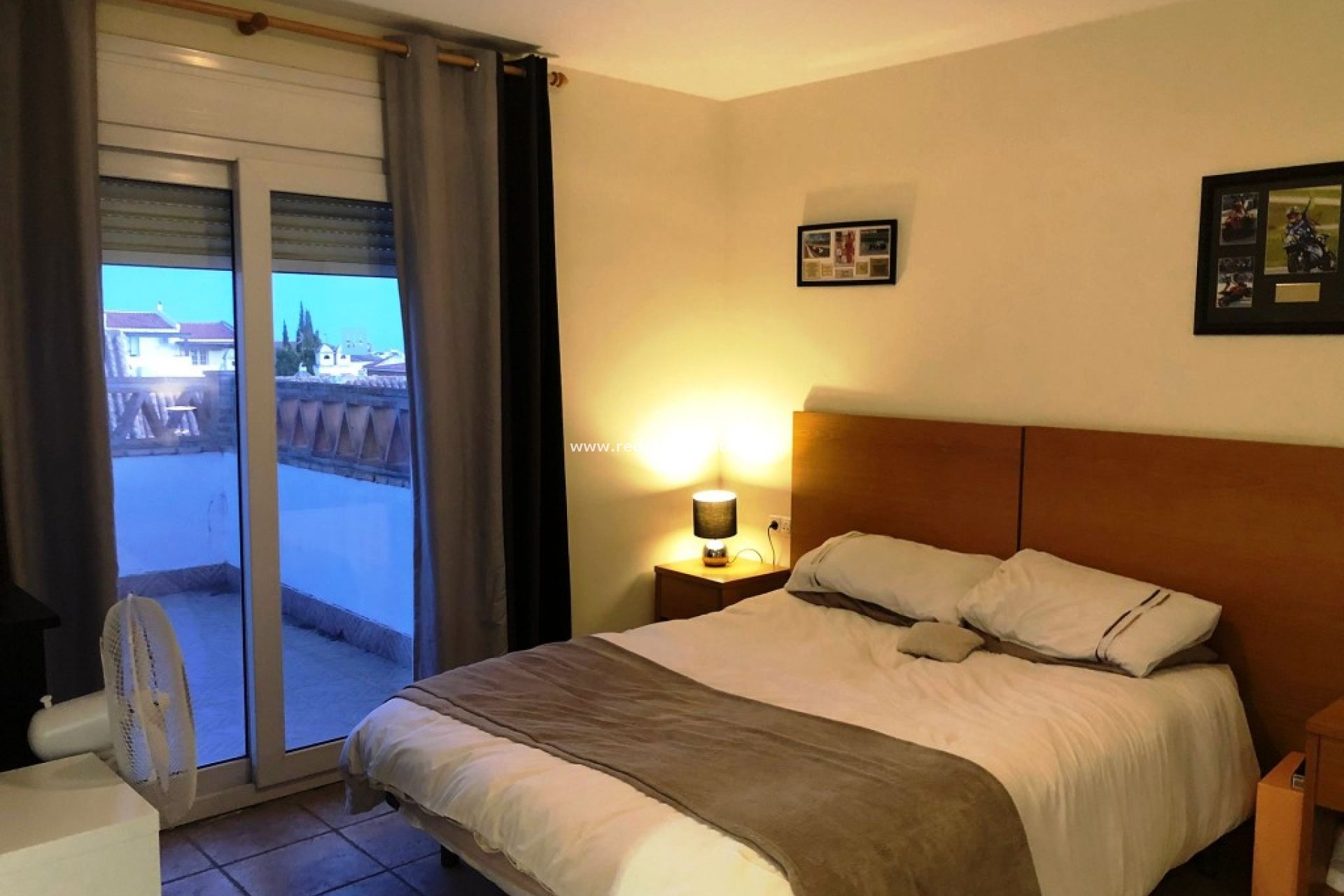 Resale - Villa -
El Coto