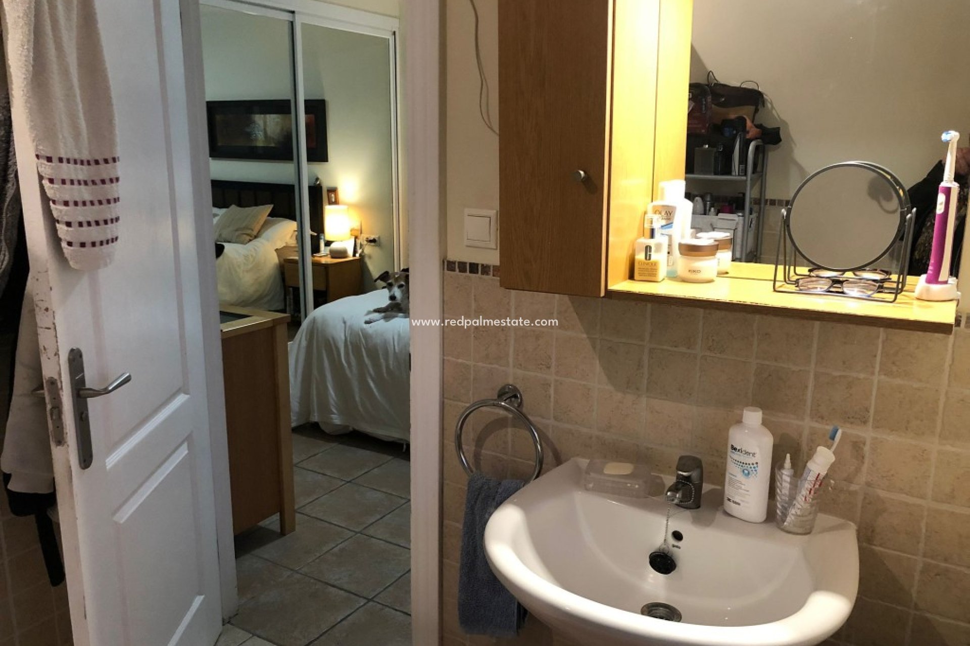 Resale - Villa -
El Coto