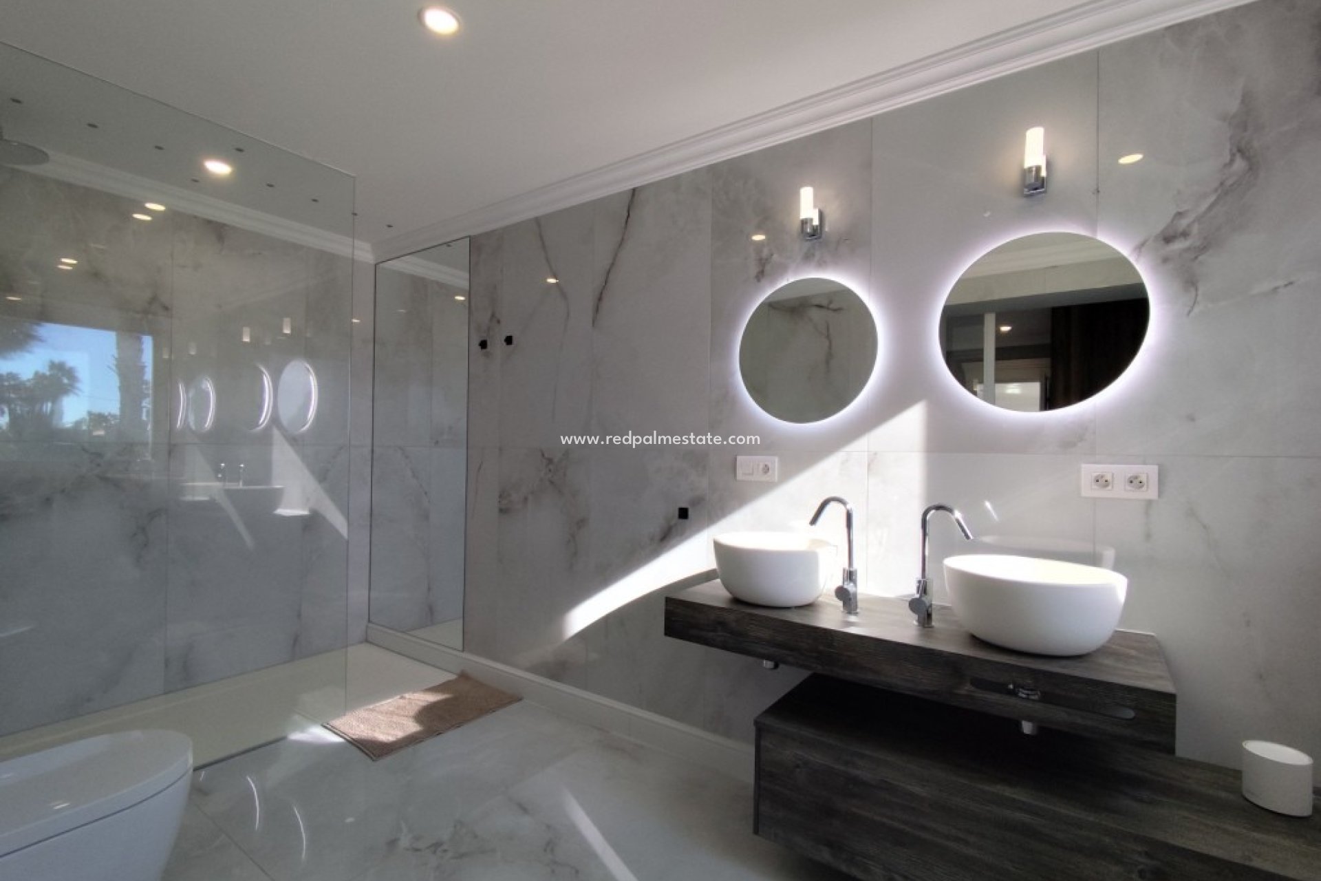 Resale - Villa -
El Mudamiento