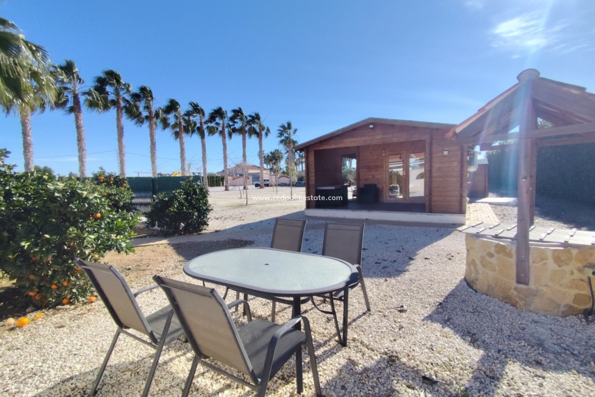 Resale - Villa -
El Mudamiento