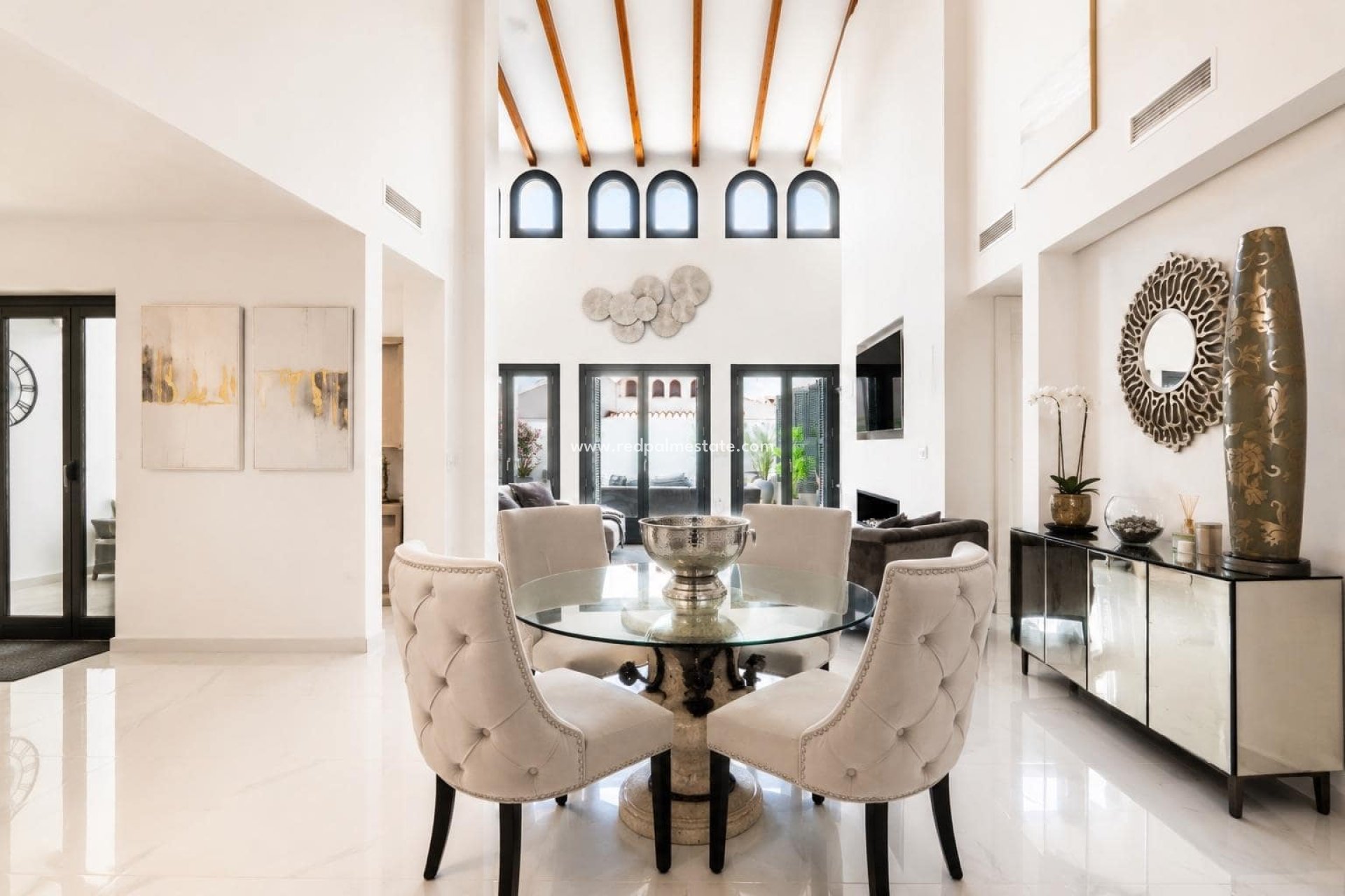 Resale - Villa -
El Valle Golf Resort - Inland