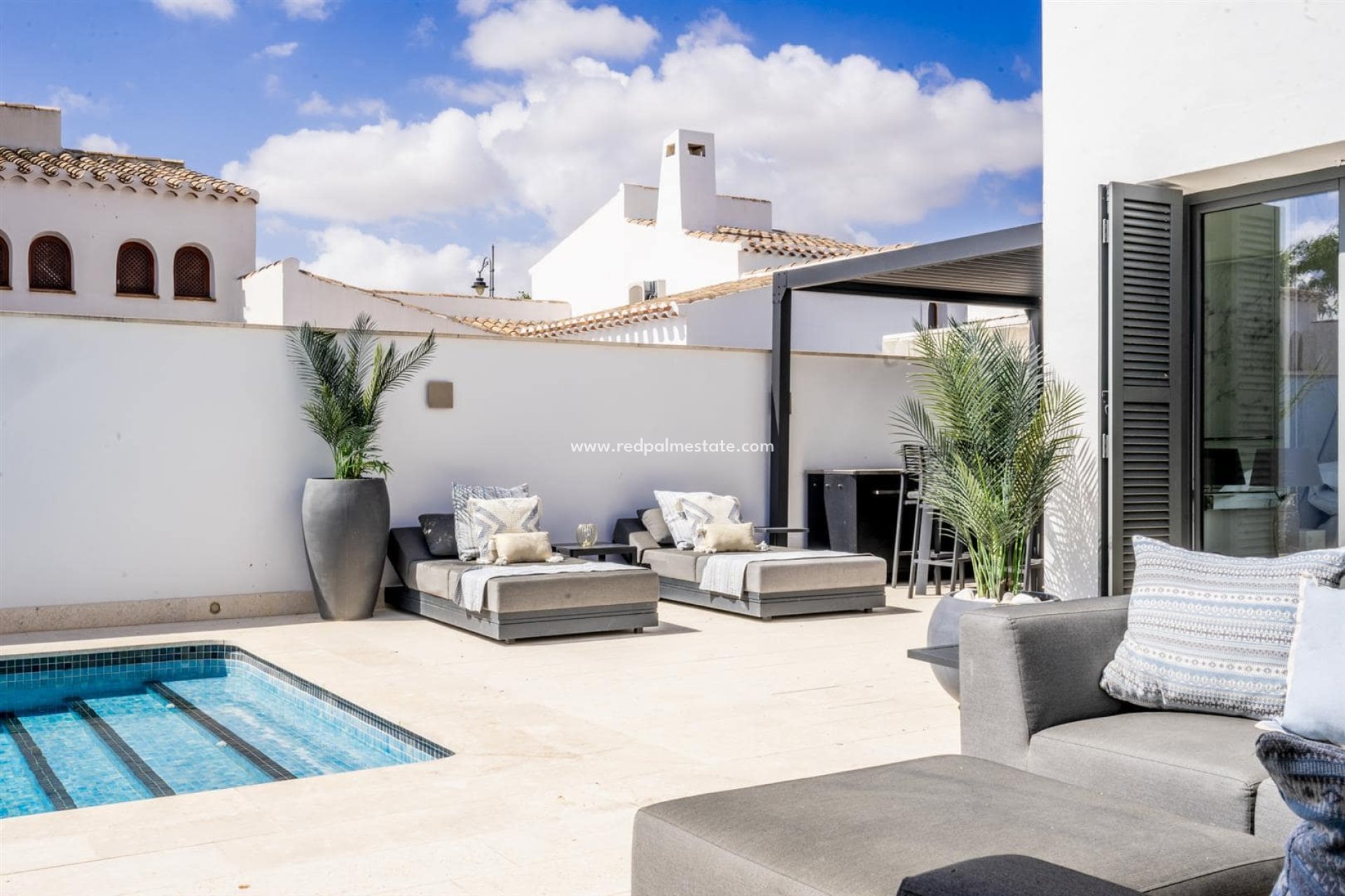 Resale - Villa -
El Valle Golf Resort - Inland