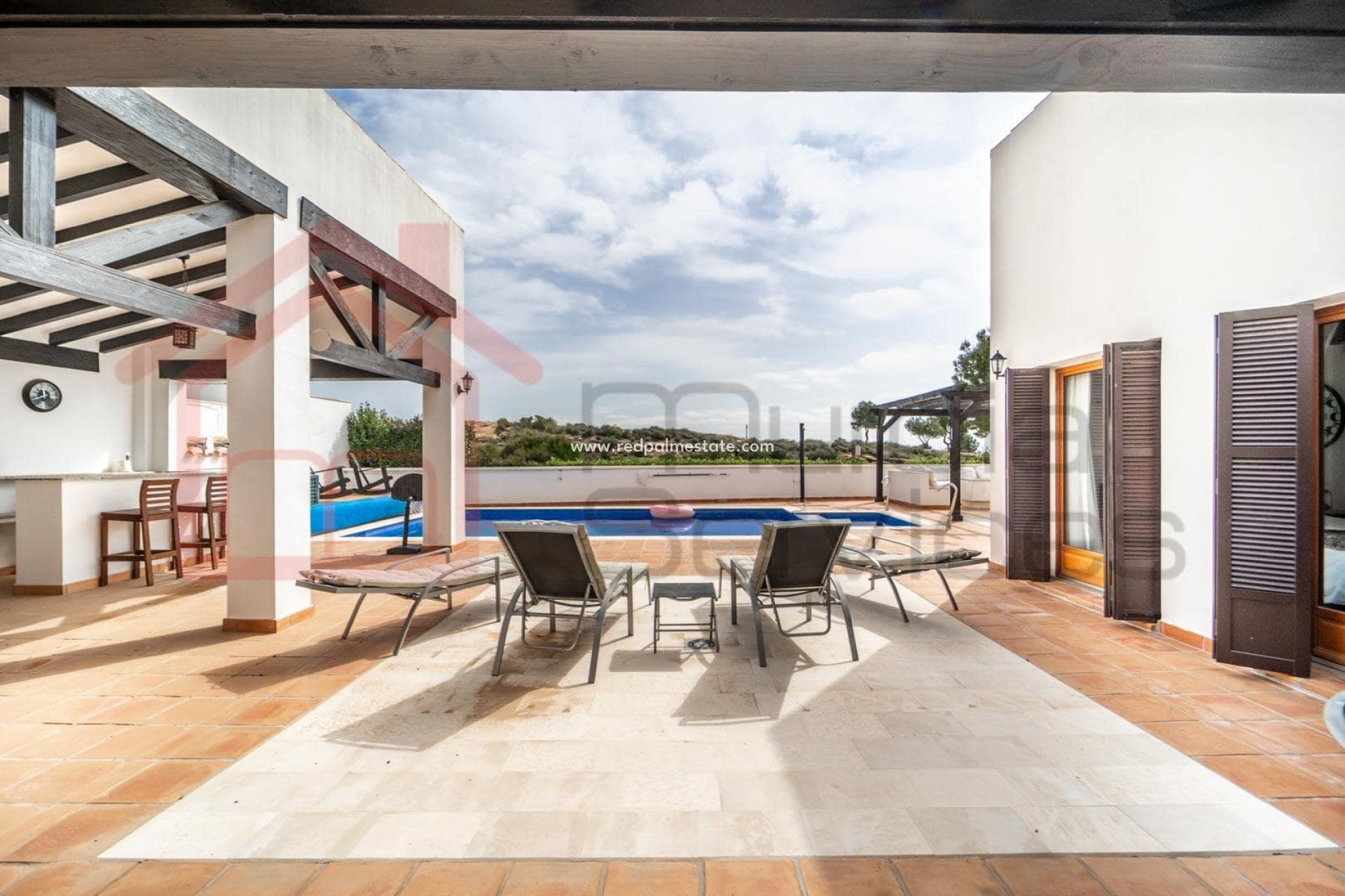Resale - Villa -
El Valle Golf Resort - Inland