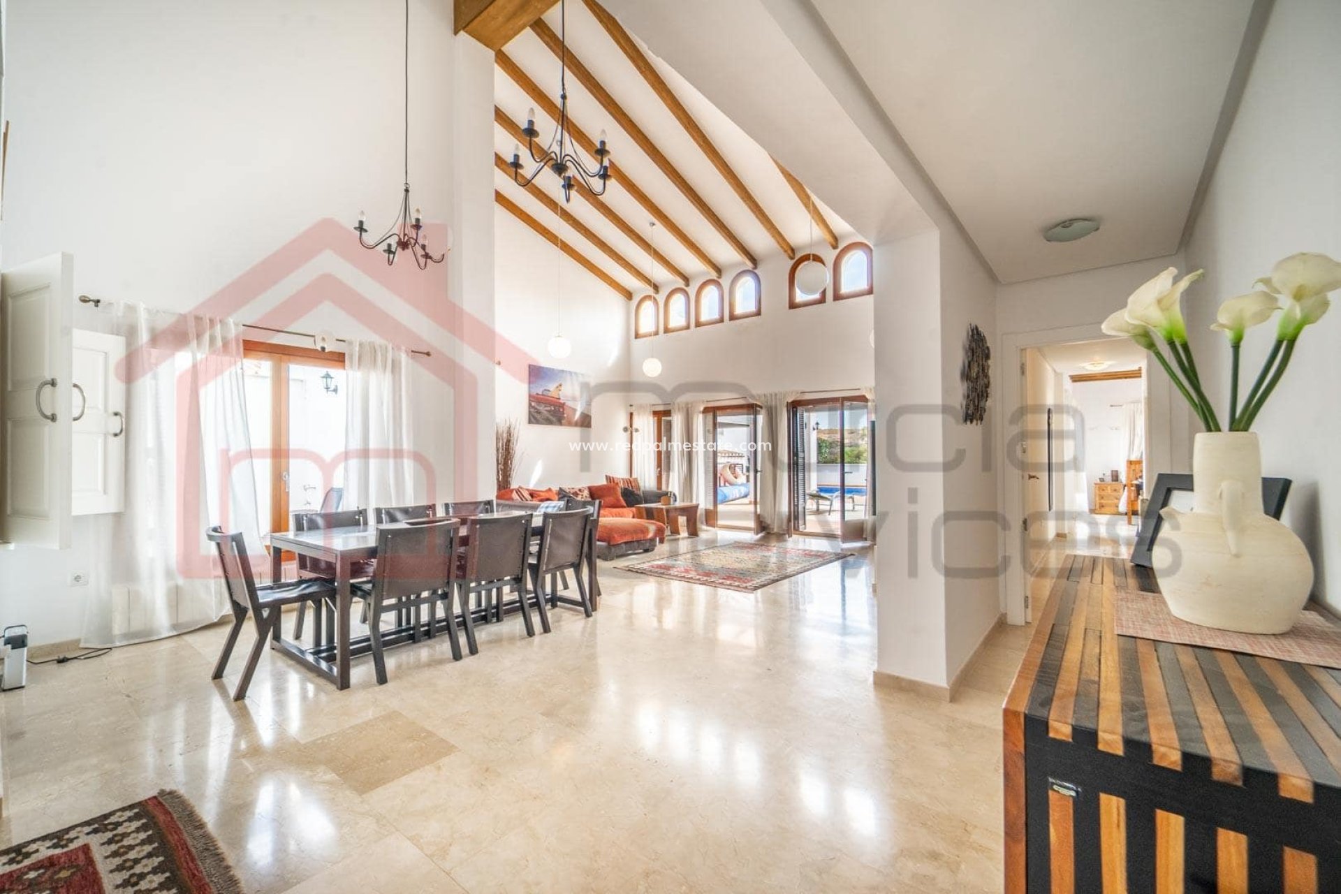 Resale - Villa -
El Valle Golf Resort - Inland