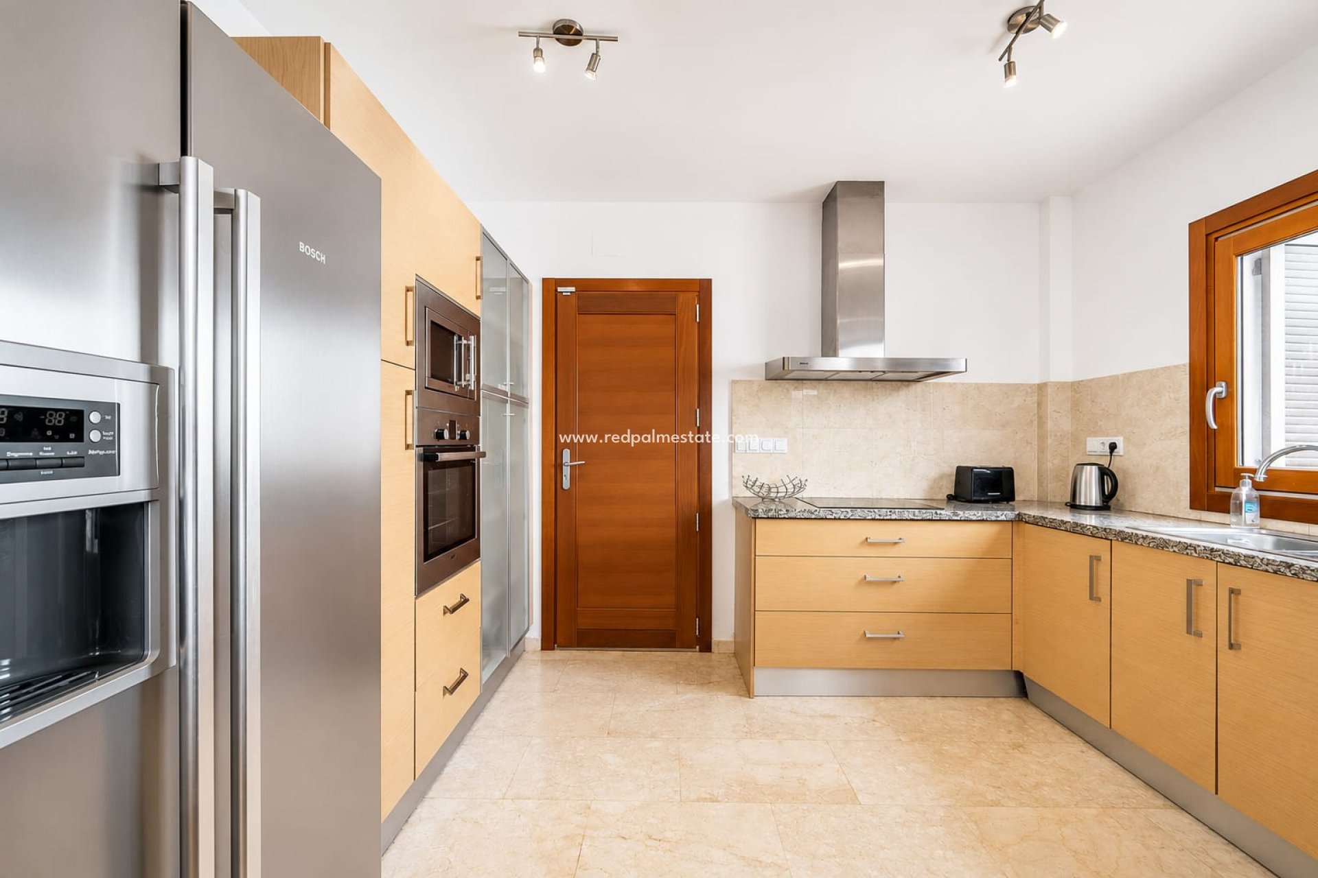 Resale - Villa -
El Valle Golf Resort - Inland