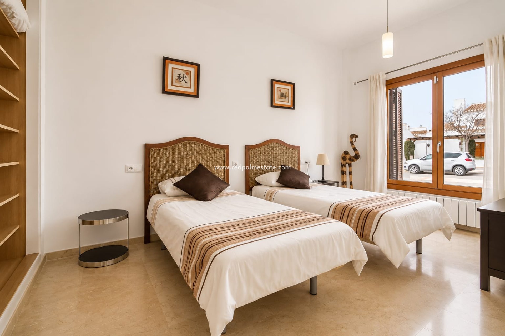 Resale - Villa -
El Valle Golf Resort - Inland