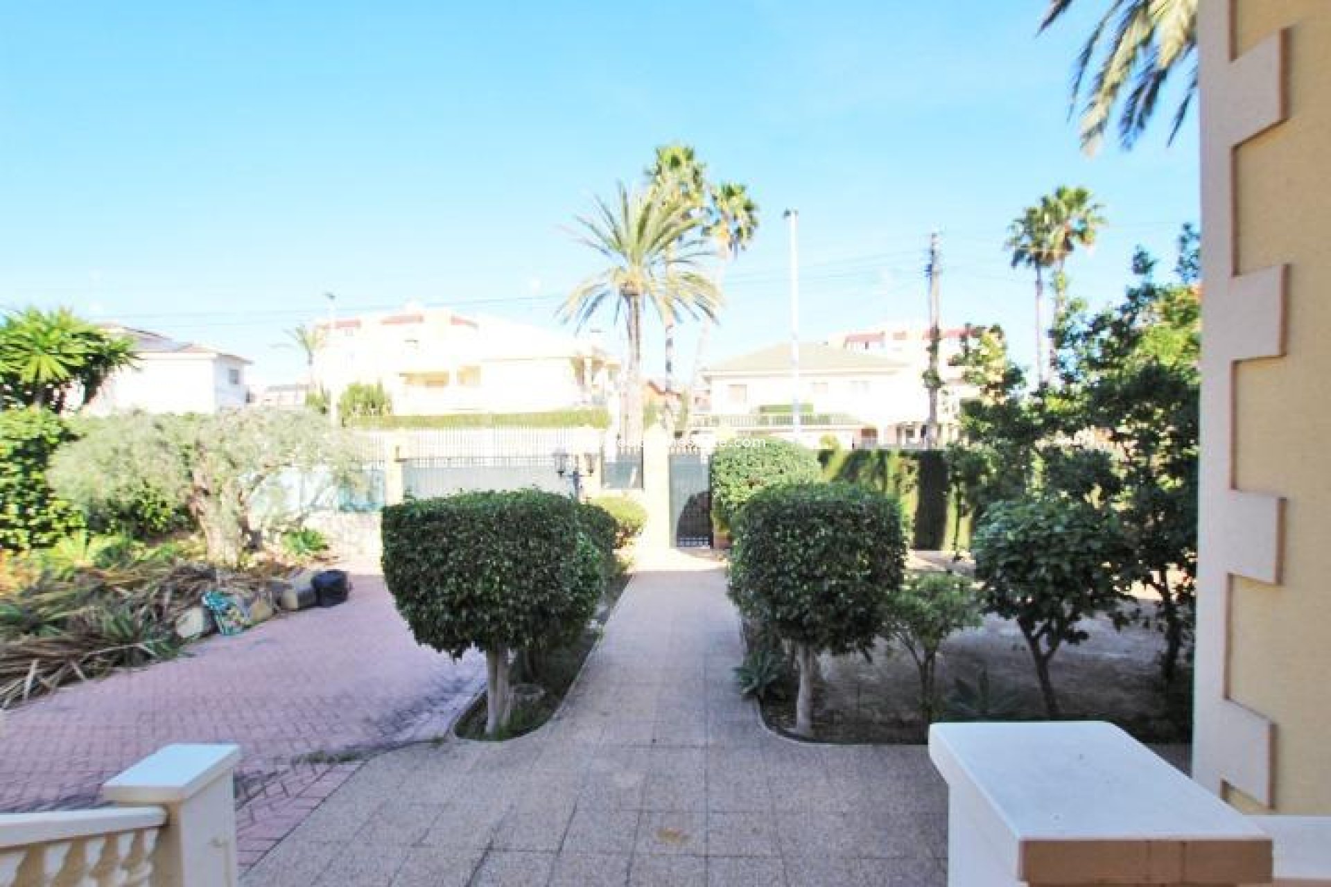 Resale - Villa -
Elche - Altabix