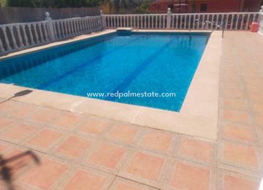 Resale - Villa -
Elche - Costa Blanca