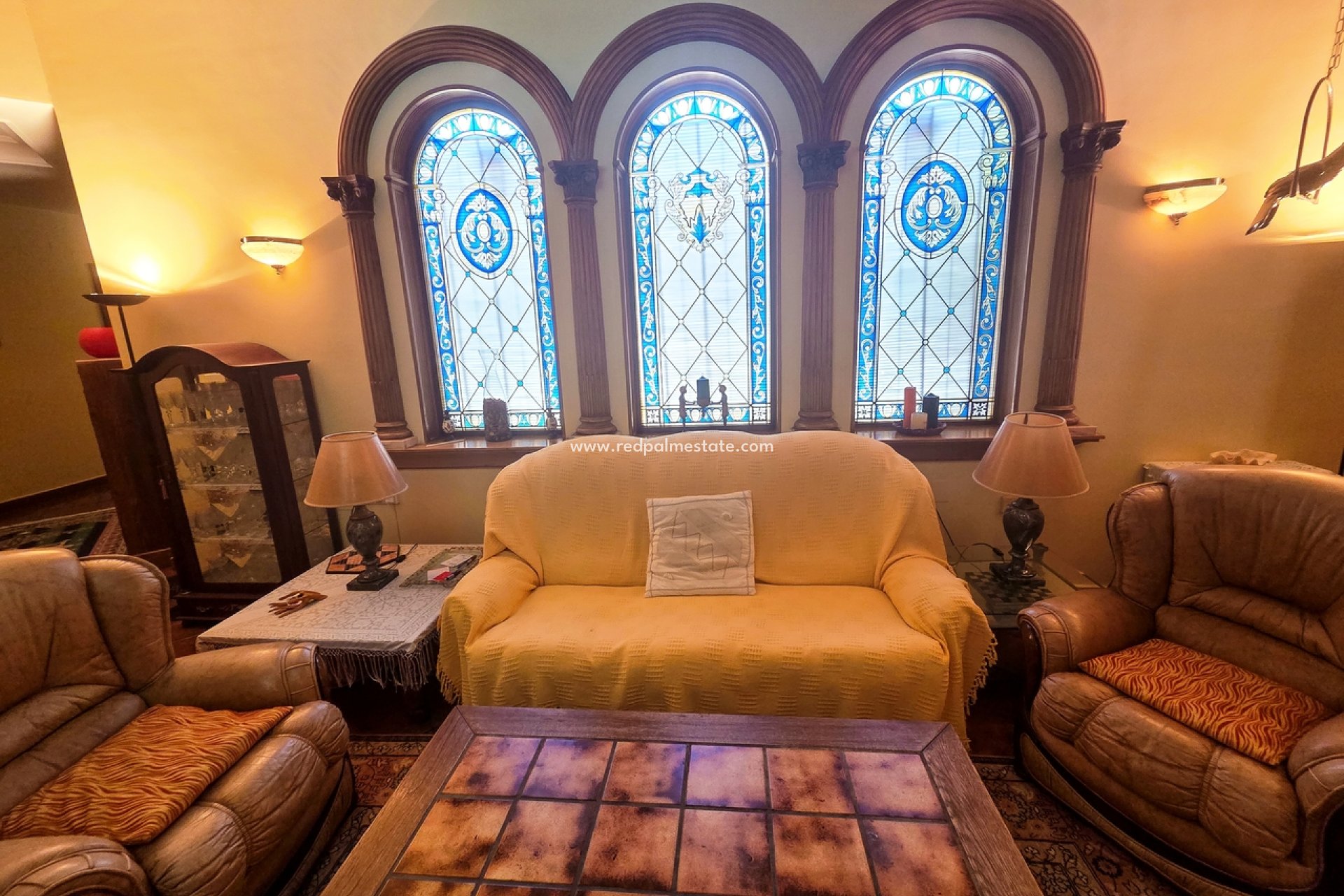 Resale - Villa -
Elche - Costa Blanca