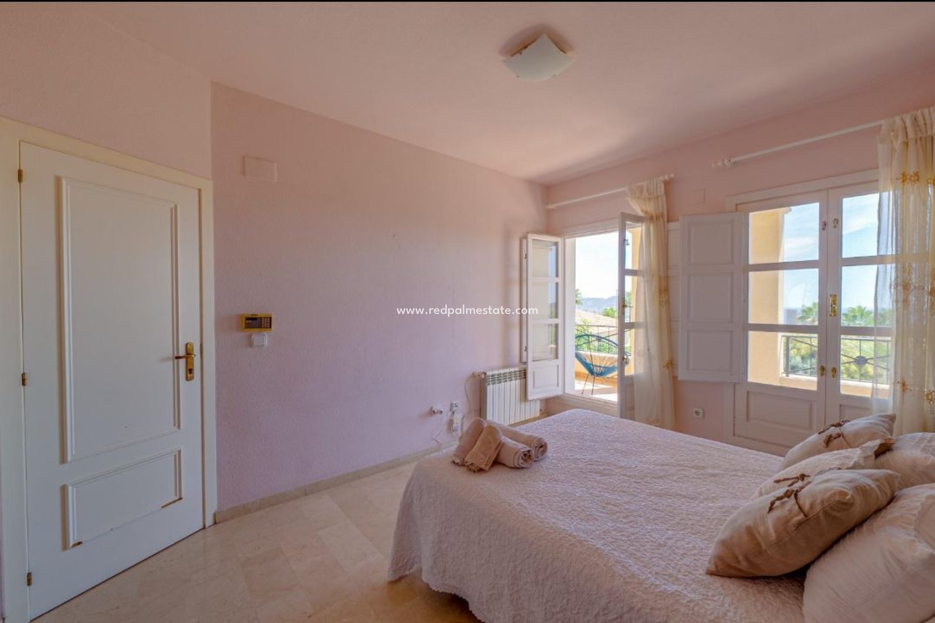 Resale - Villa -
Finestrat - Costa Blanca