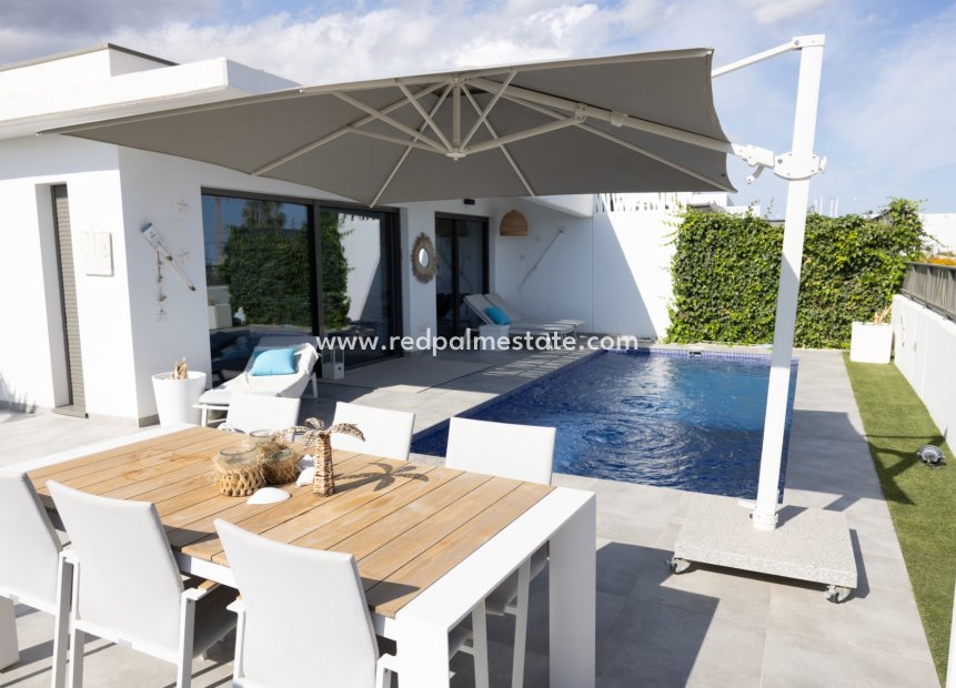 Resale - Villa -
Finestrat - Urbanizaciones