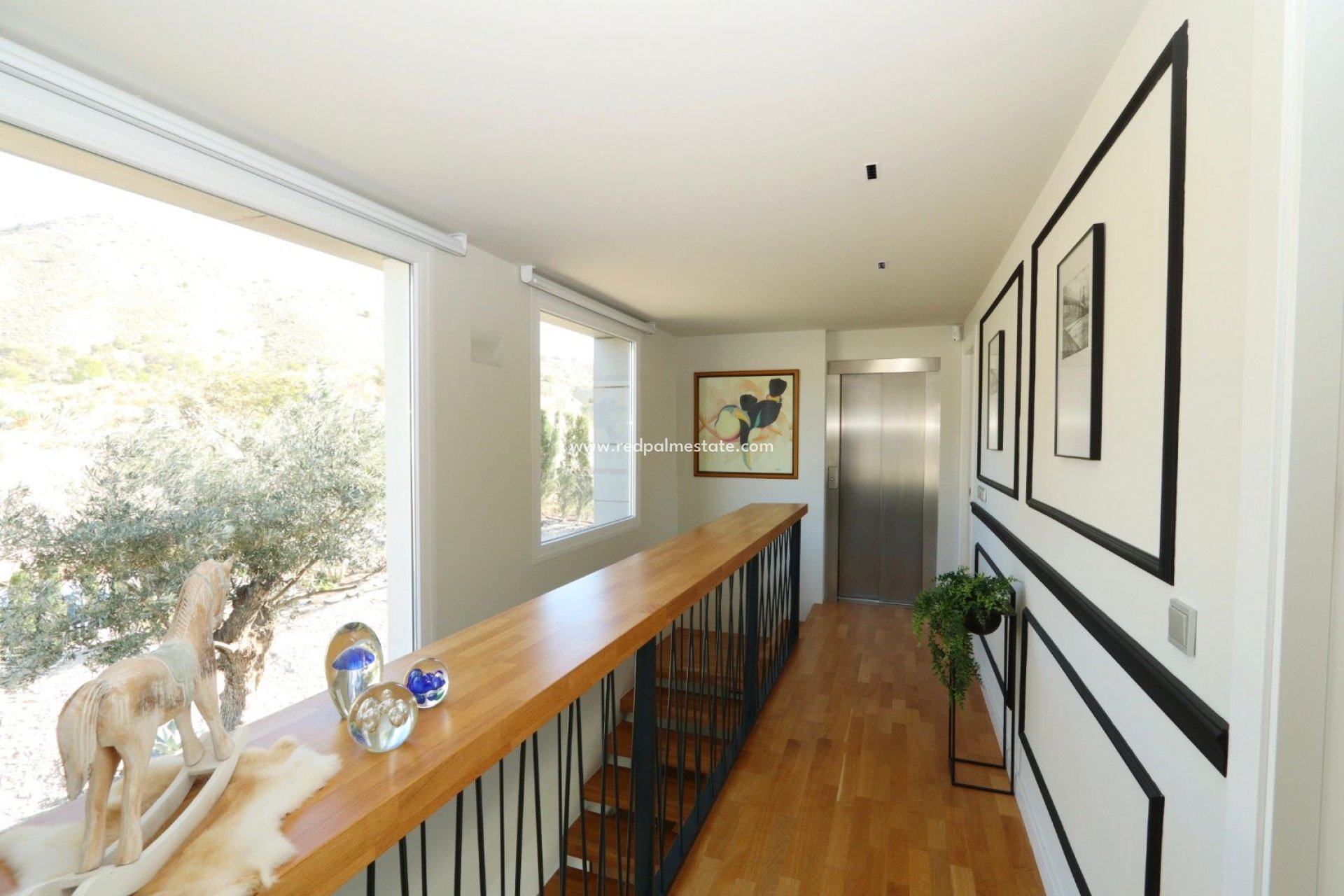 Resale - Villa -
Finestrat