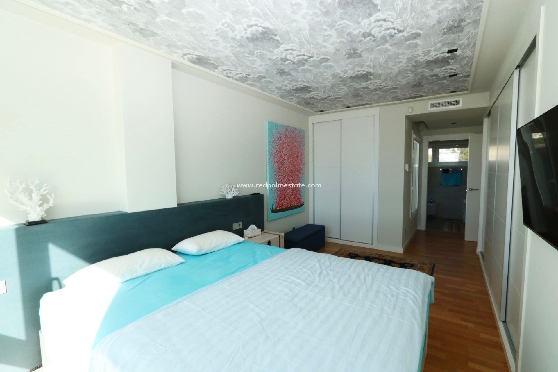 Resale - Villa -
Finestrat