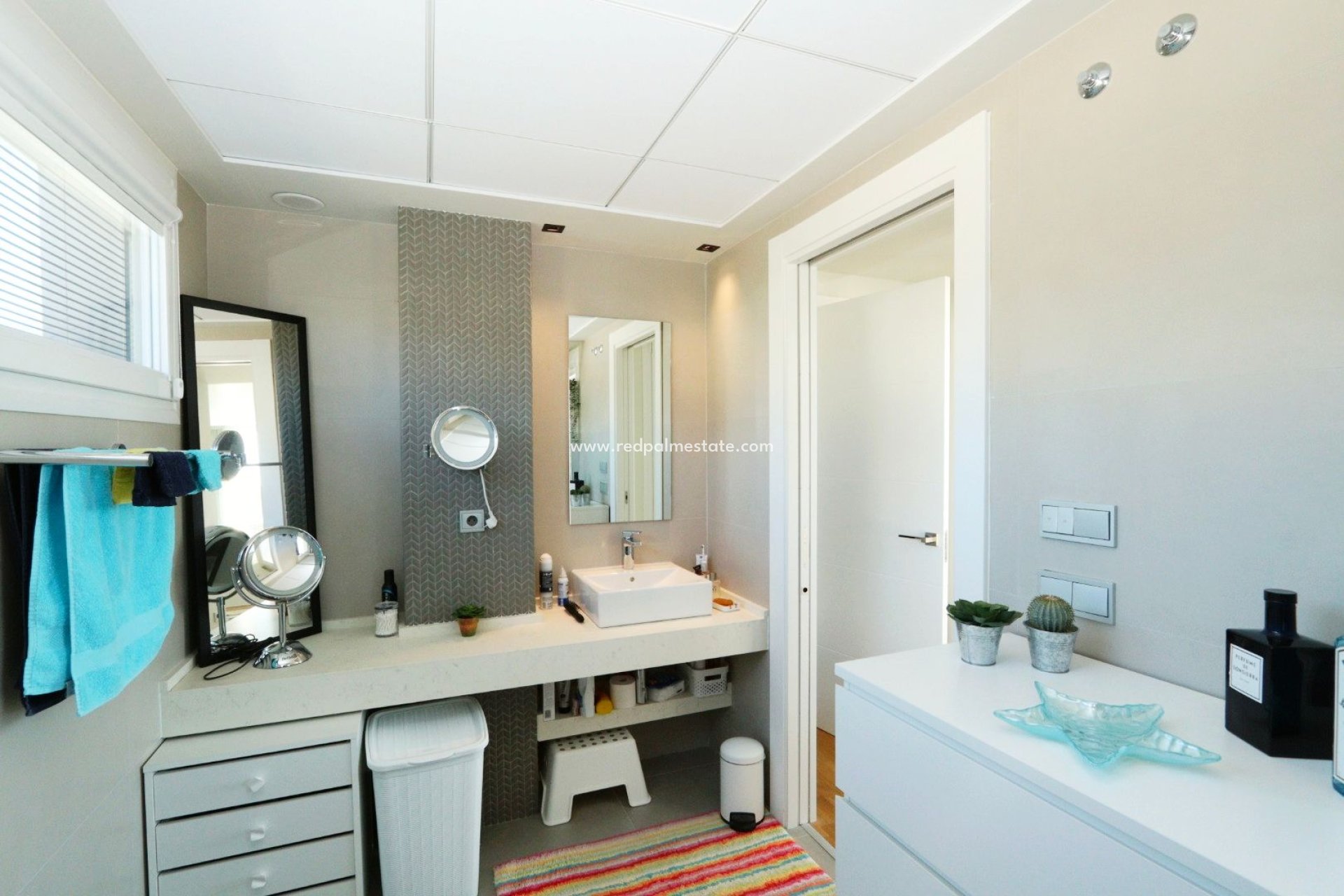 Resale - Villa -
Finestrat