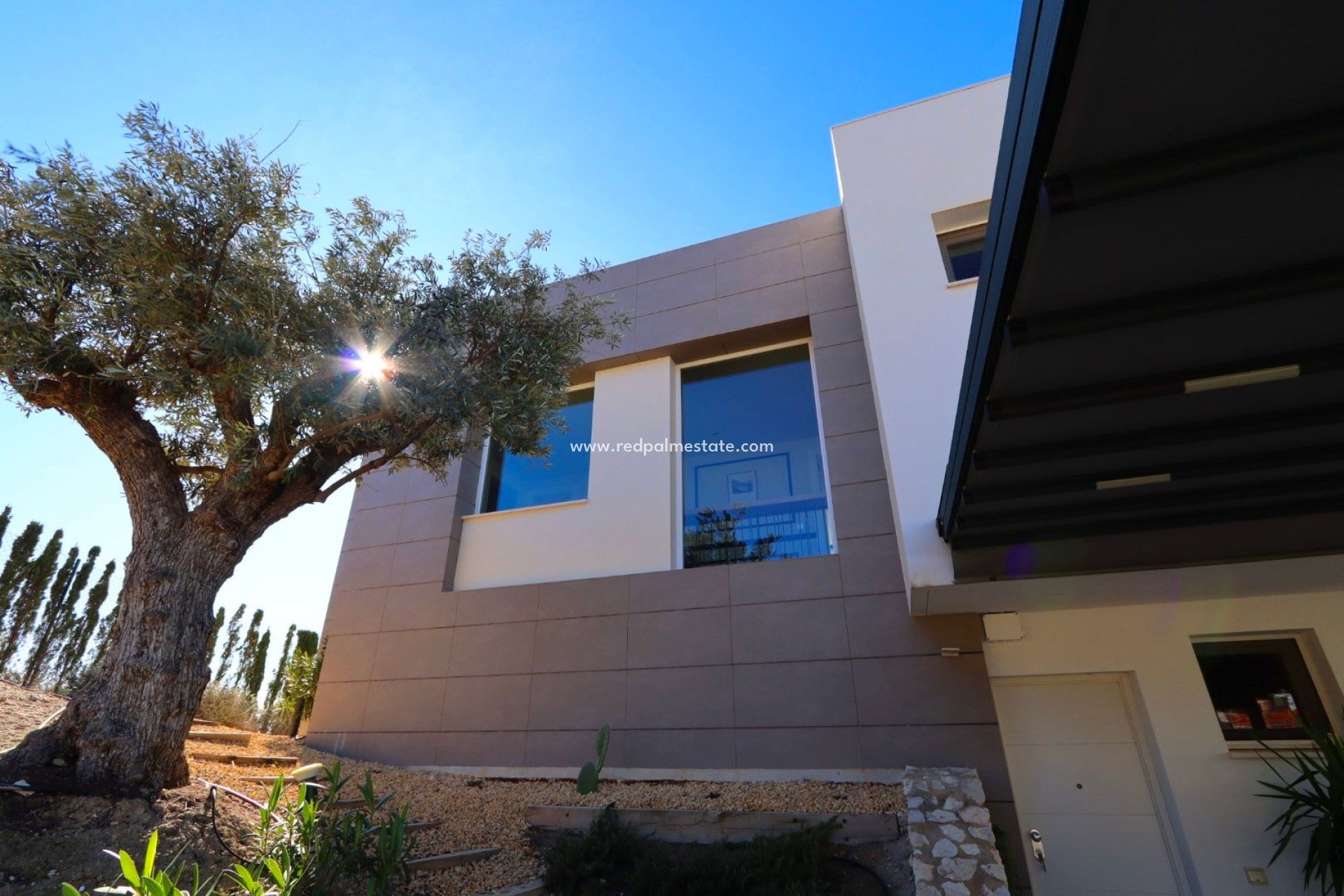 Resale - Villa -
Finestrat