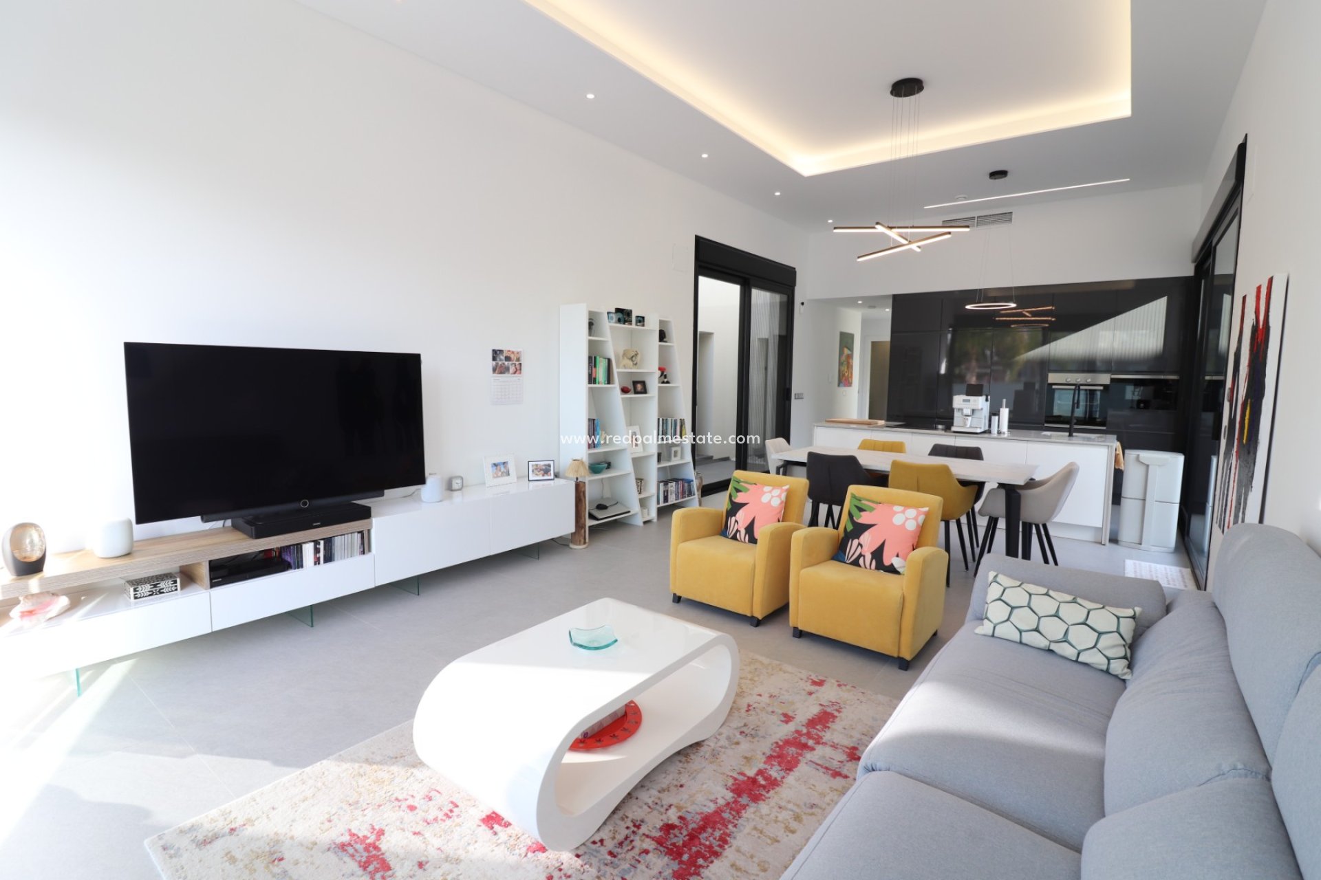 Resale - Villa -
Formentera del Segura