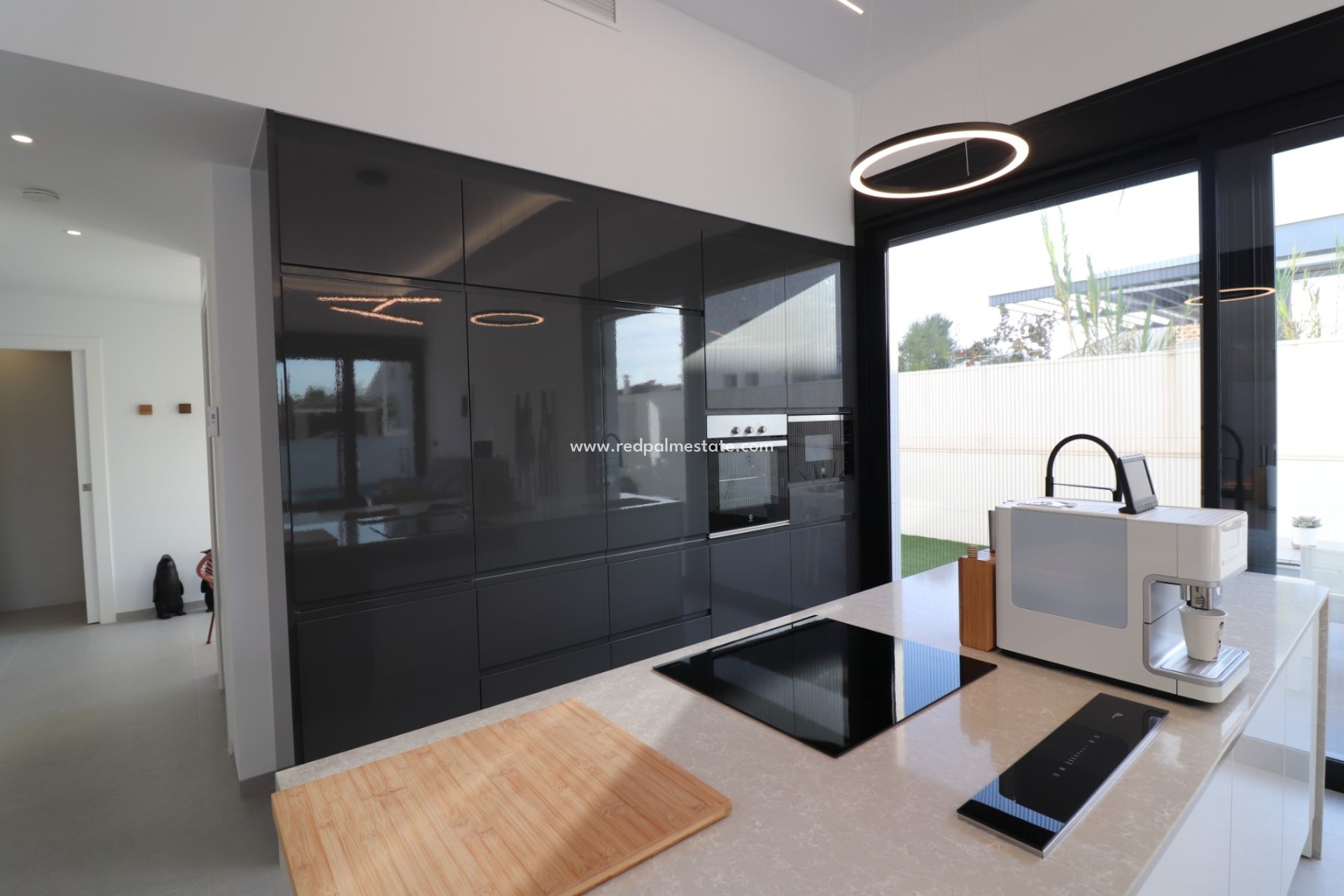 Resale - Villa -
Formentera del Segura