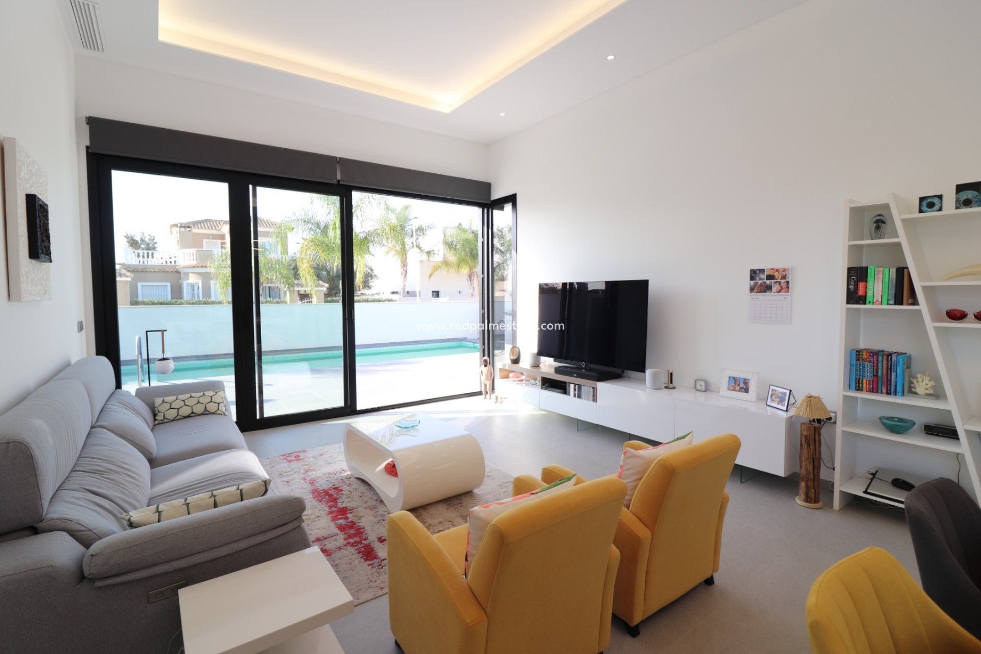 Resale - Villa -
Formentera del Segura