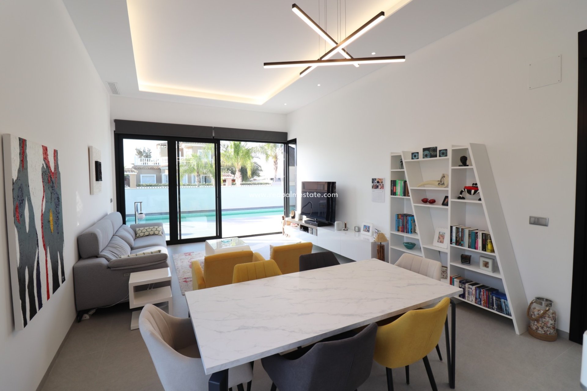 Resale - Villa -
Formentera del Segura