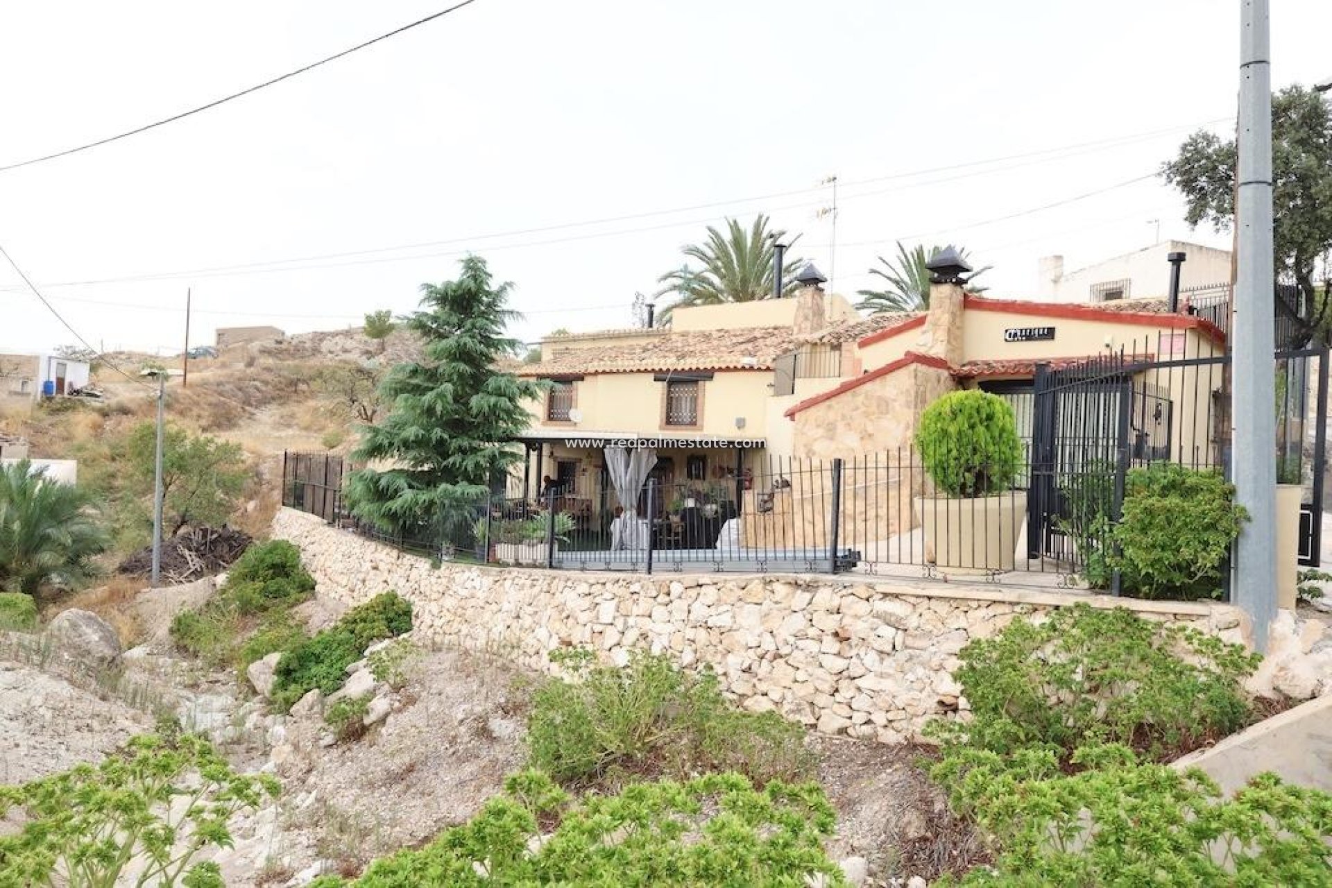 Resale - Villa -
Fortuna - La garapacha