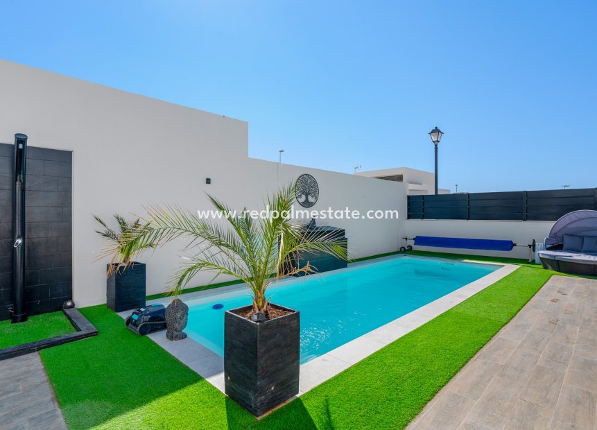 Resale - Villa -
Fortuna - Urbanizacion Las Kalendas