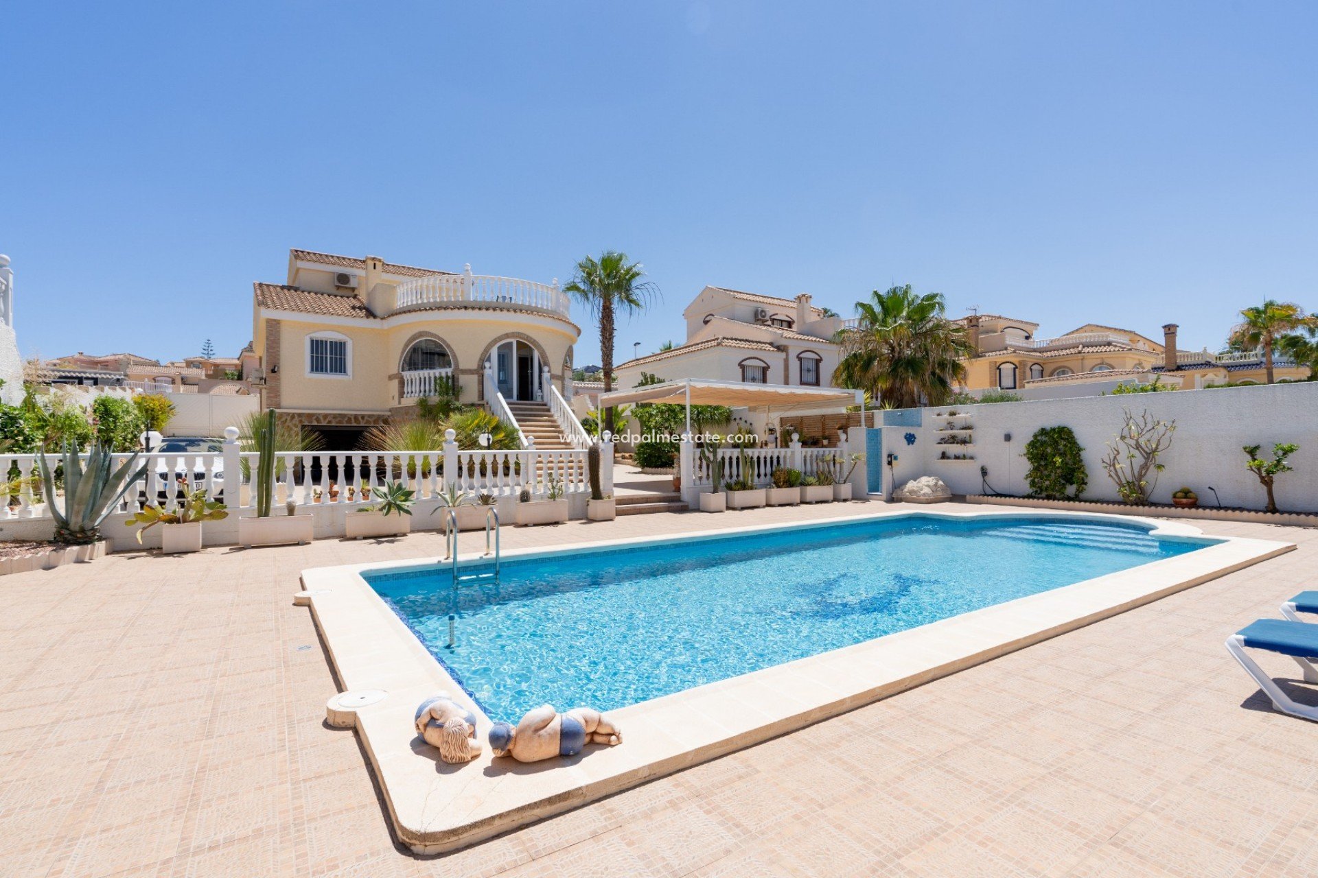 Resale - Villa -
Gran Alacant - Monte Y Mar Bajo