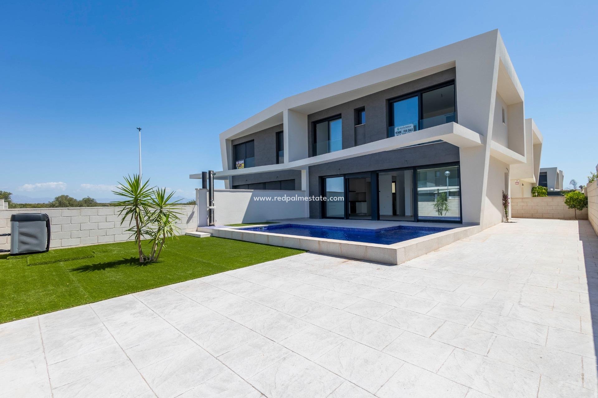 Resale - Villa -
Gran Alacant - Monte Y Mar Bajo