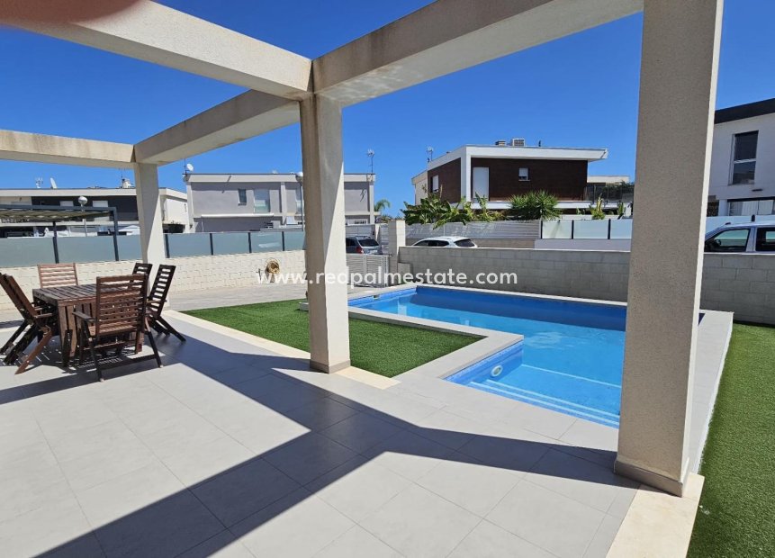 Resale - Villa -
Gran Alacant - Monte Y Mar Bajo