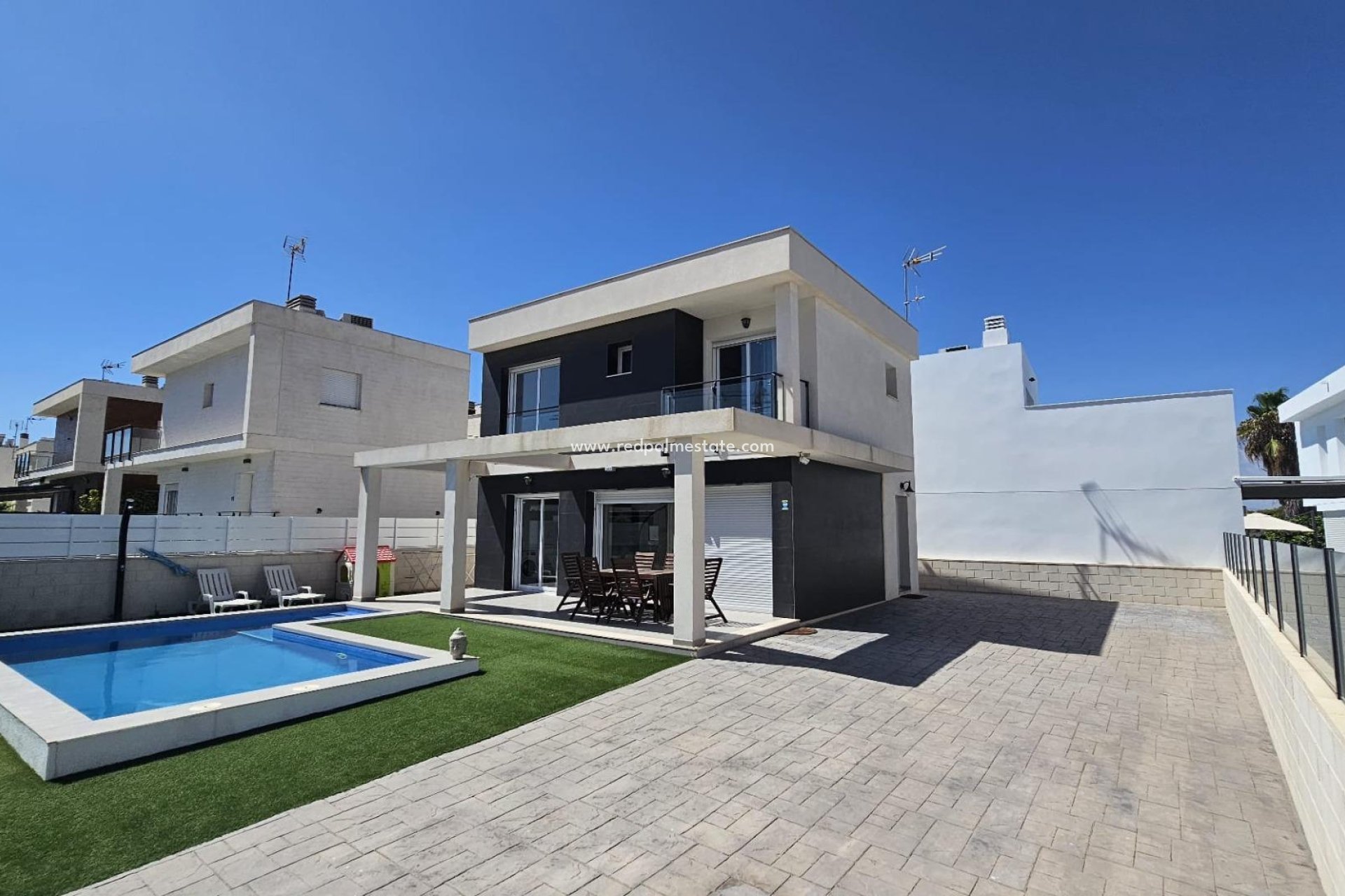 Resale - Villa -
Gran Alacant - Monte Y Mar Bajo