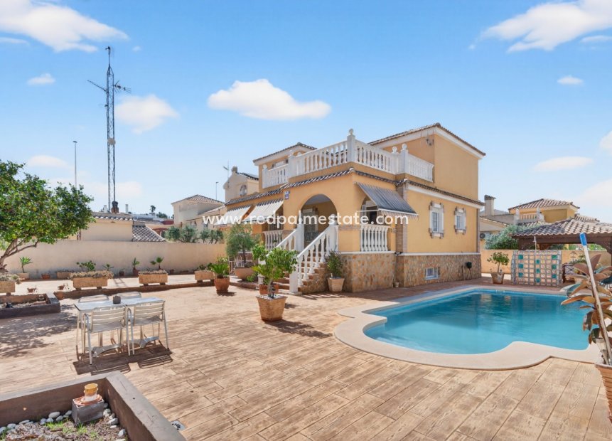 Resale - Villa -
Gran Alacant - Monte Y Mar