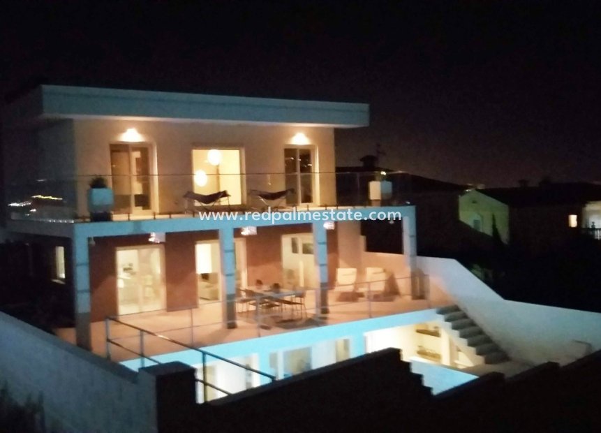 Resale - Villa -
Gran Alacant