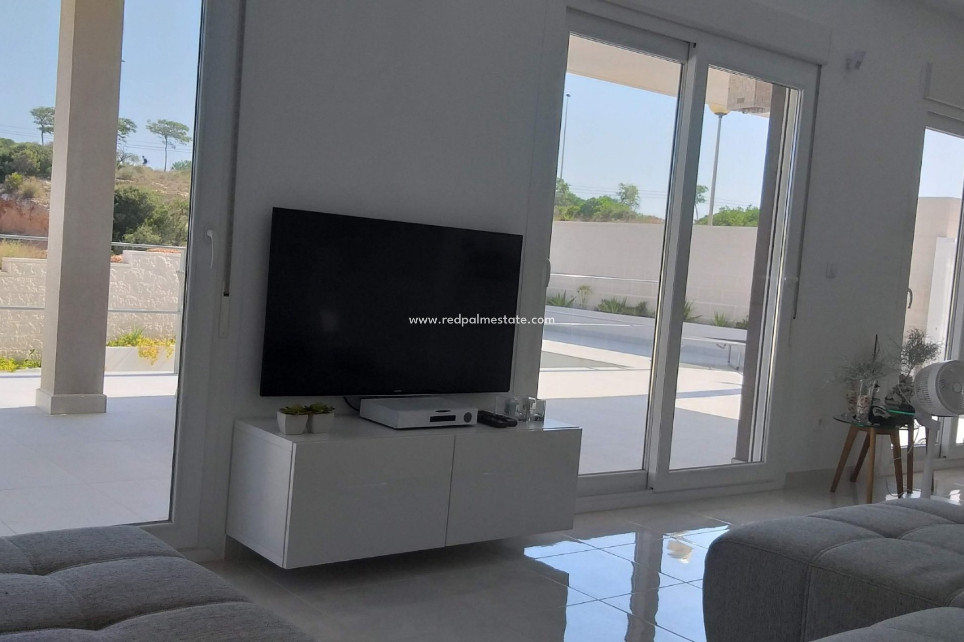 Resale - Villa -
Gran Alacant
