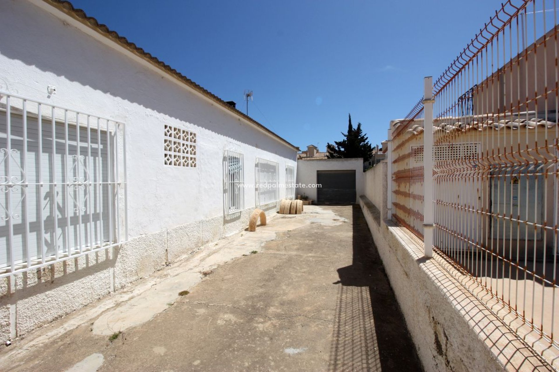 Resale - Villa -
Guardamar del Segura - Costa Blanca