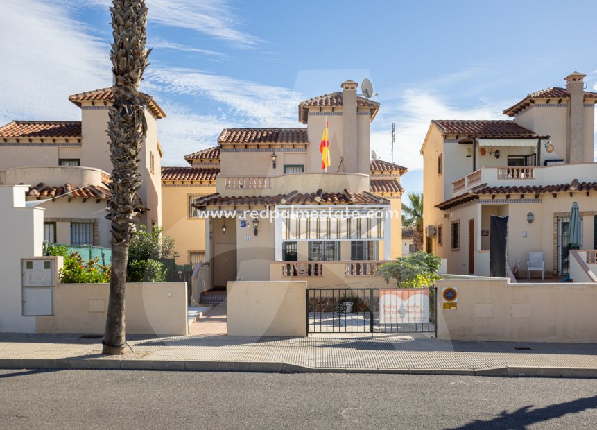 Resale - Villa -
Guardamar del Segura - El Raso