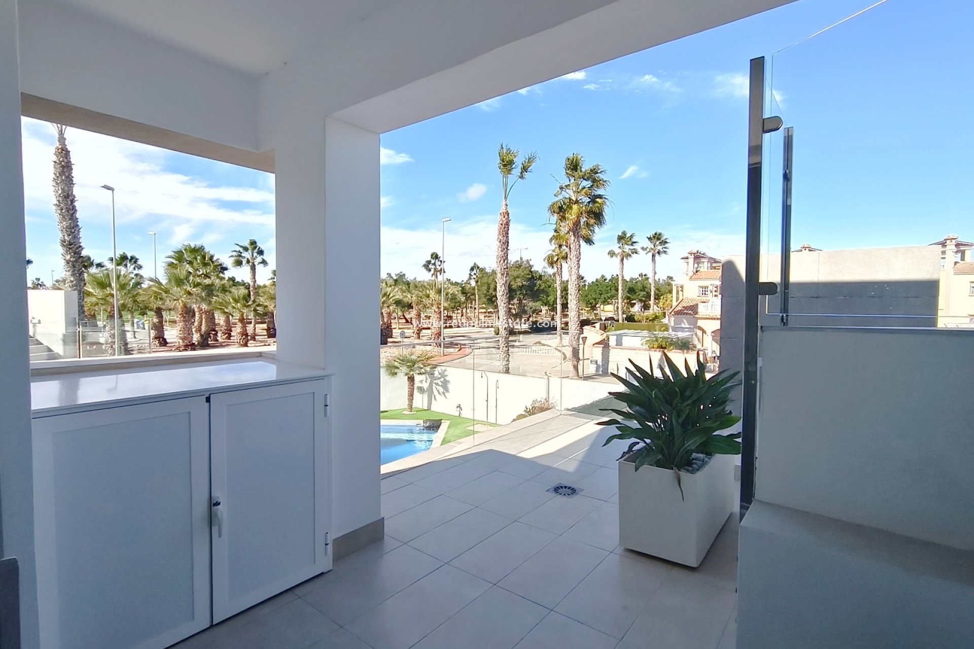 Resale - Villa -
Guardamar del Segura - El Raso