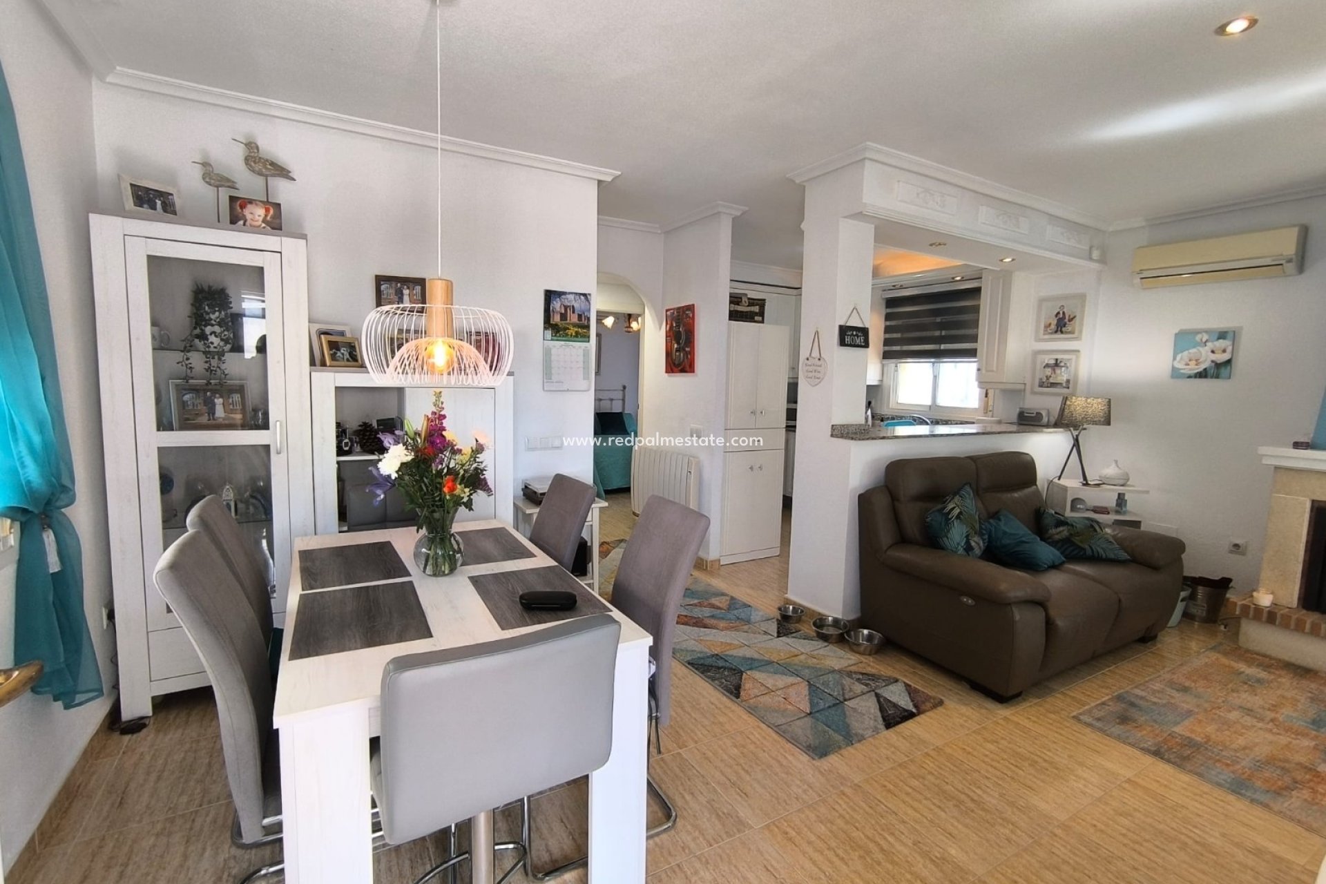 Resale - Villa -
Guardamar del Segura - El Raso