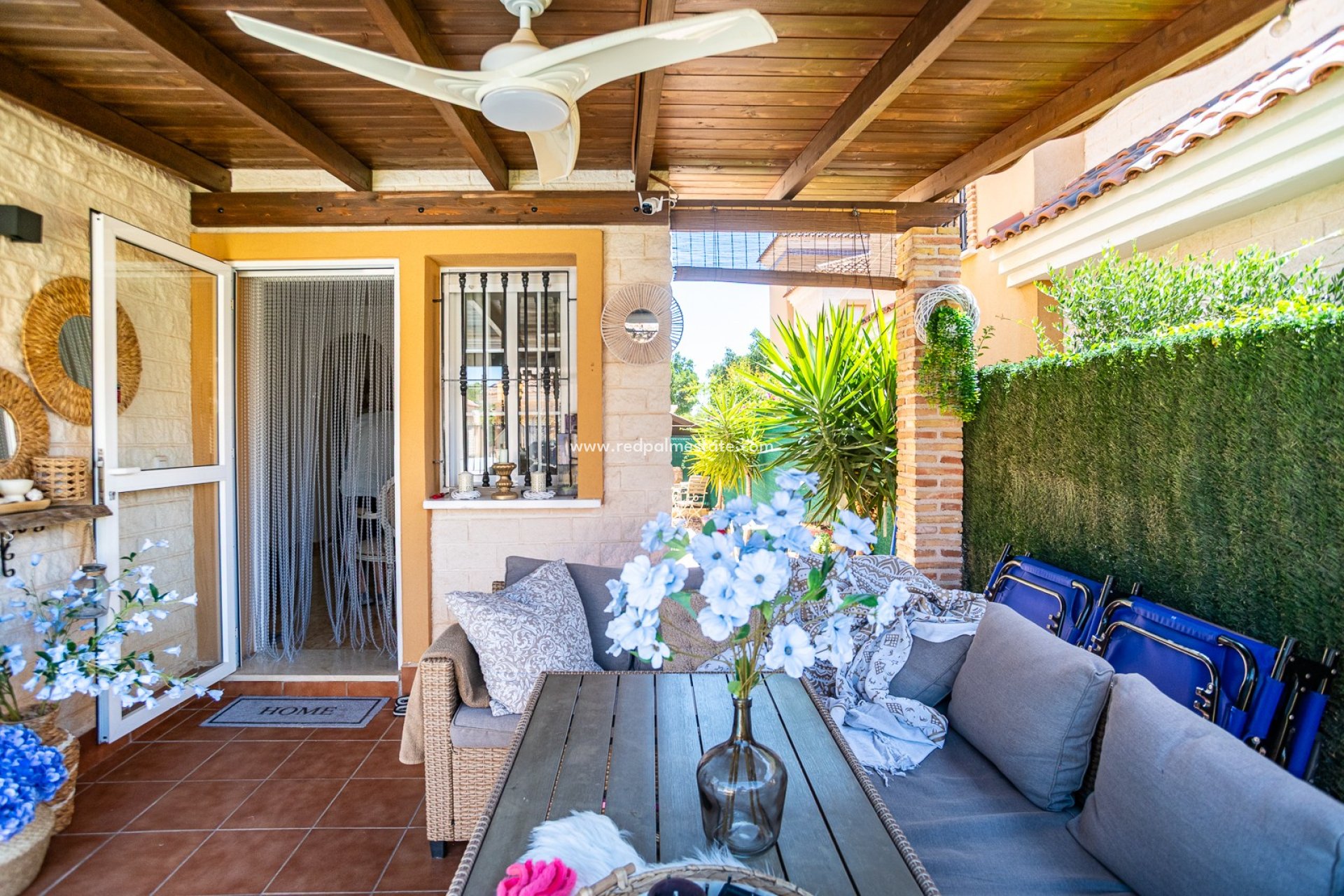 Resale - Villa -
Guardamar del Segura - Guardamar