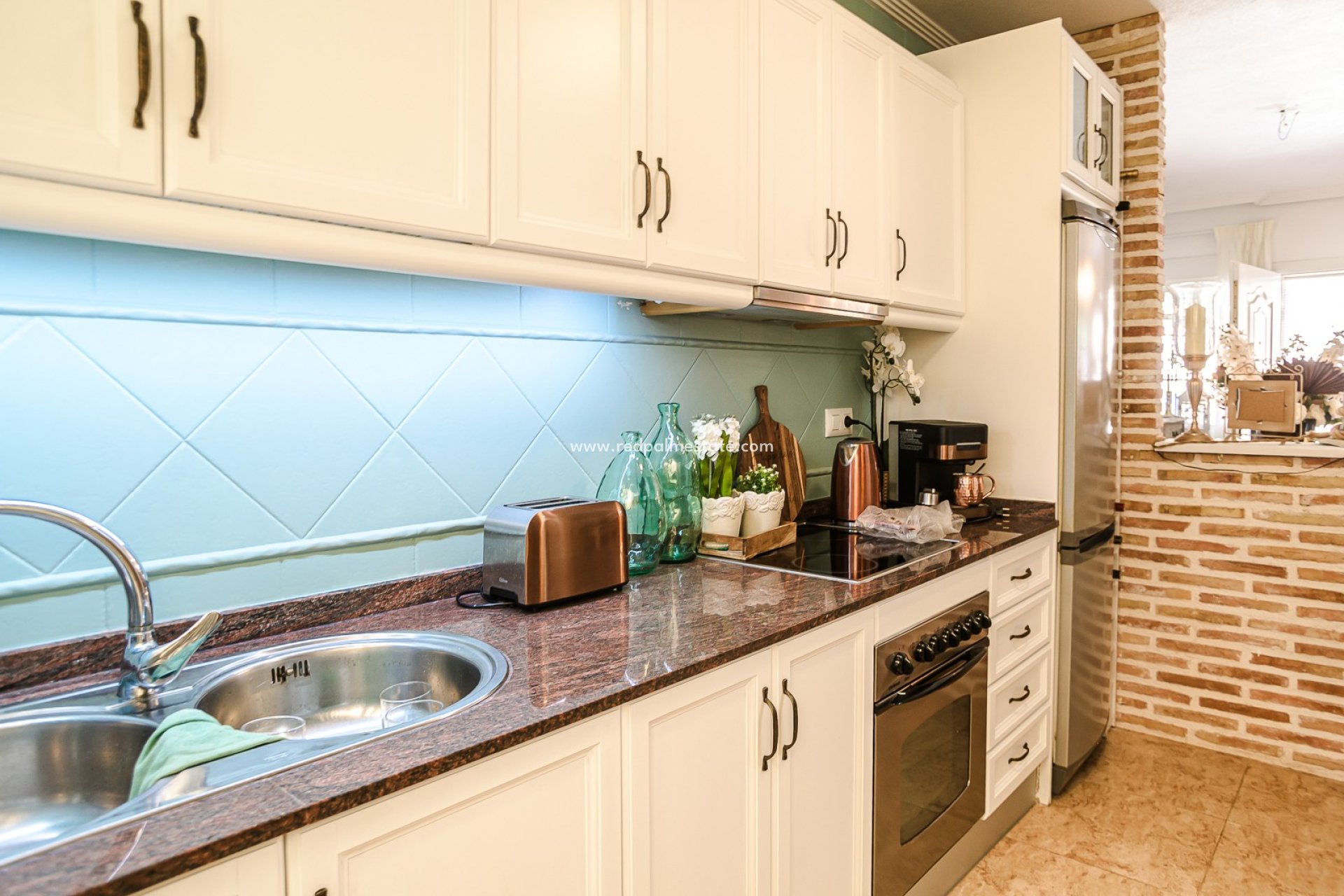 Resale - Villa -
Guardamar del Segura - Guardamar