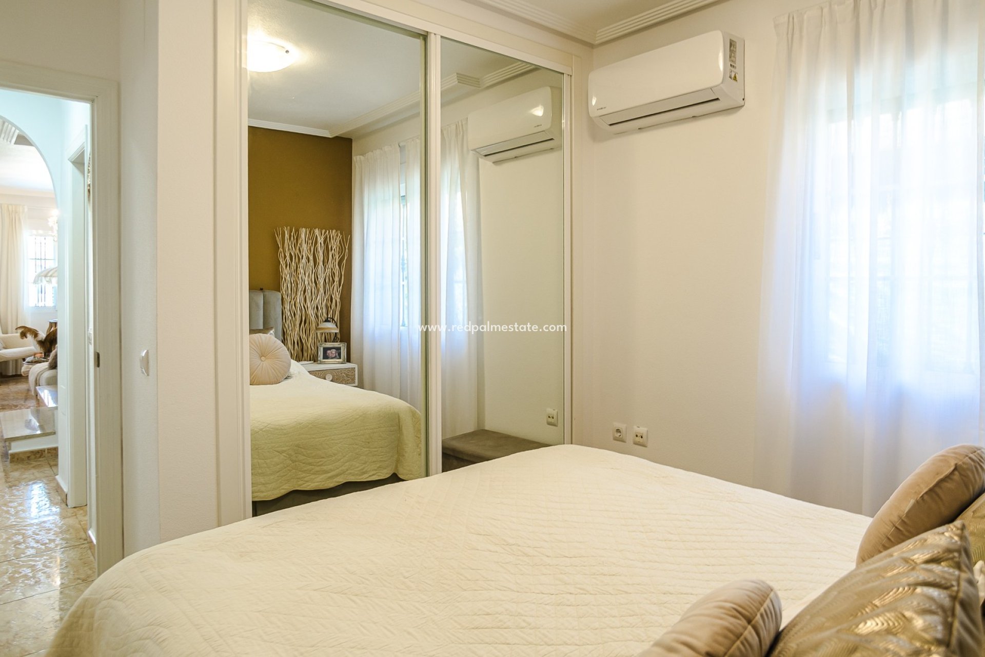 Resale - Villa -
Guardamar del Segura - Guardamar