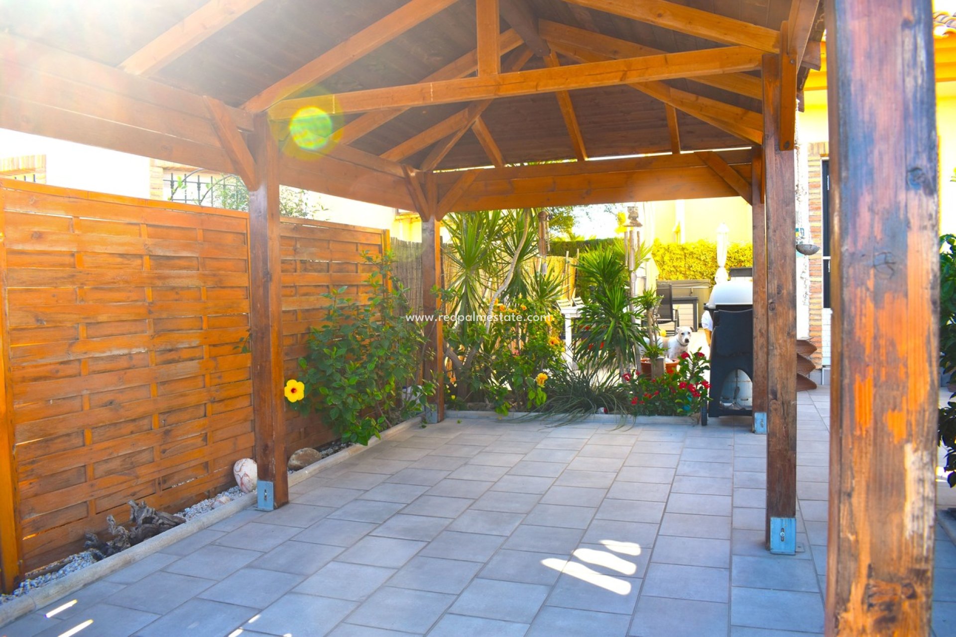 Resale - Villa -
Guardamar del Segura - Guardamar